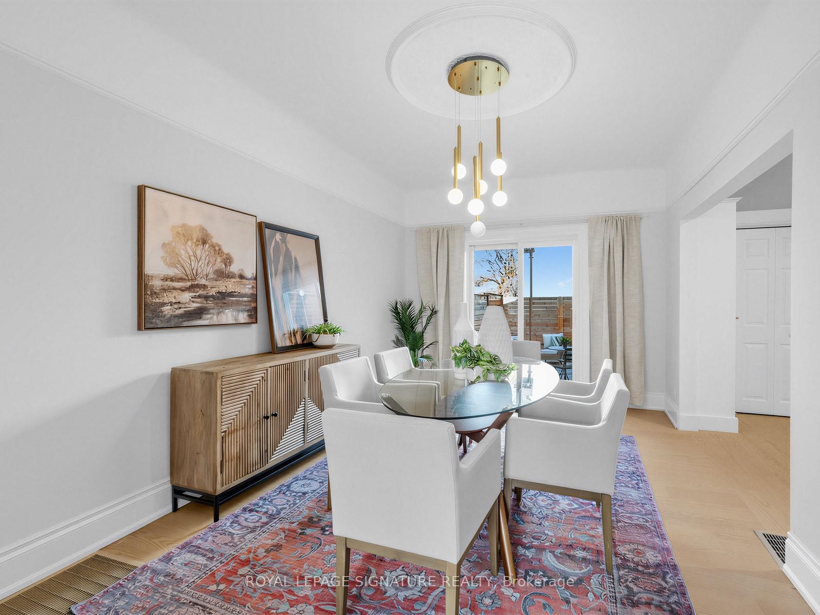 









29


Grace

Street,
Toronto,




ON
M6J 2S4

