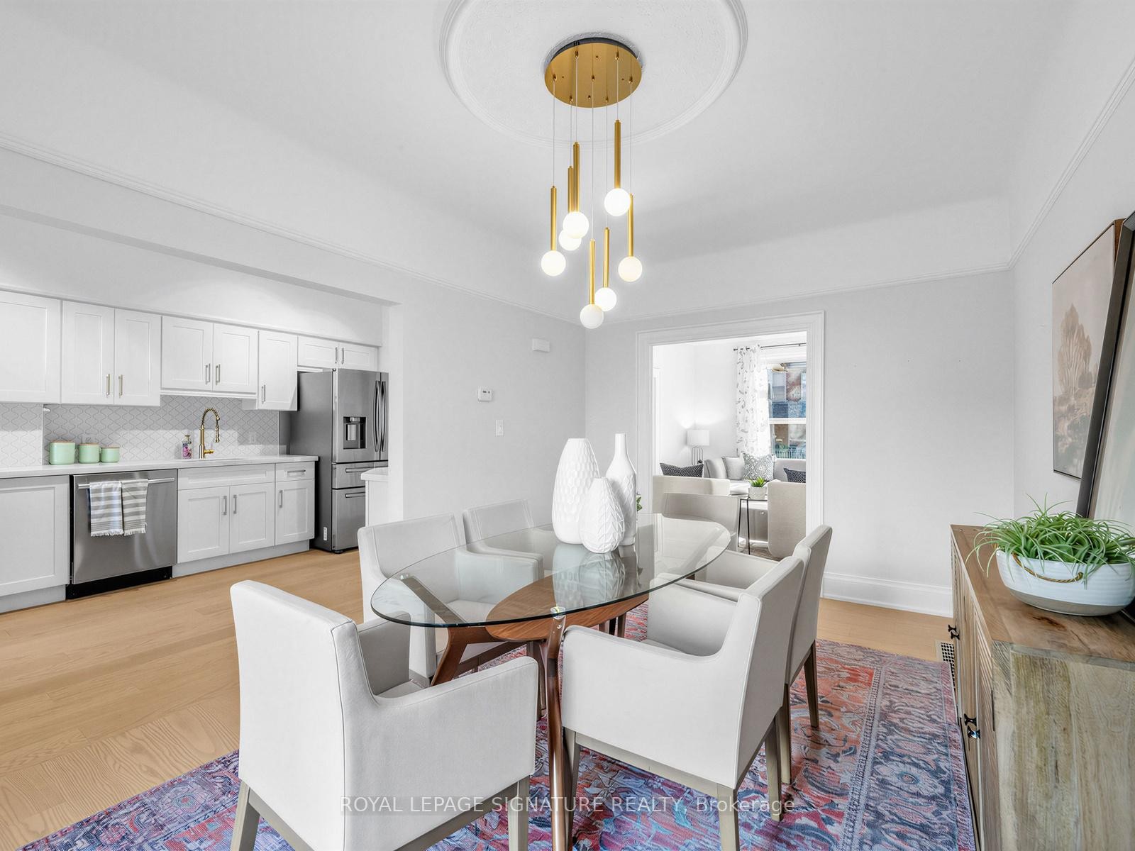 









29


Grace

Street,
Toronto,




ON
M6J 2S4

