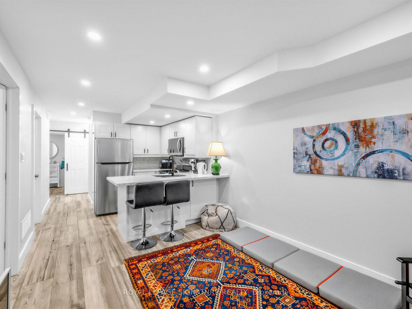 









29


Grace

Street,
Toronto,




ON
M6J 2S4

