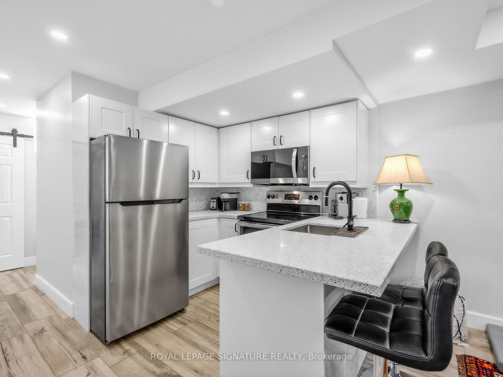 









29


Grace

Street,
Toronto,




ON
M6J 2S4

