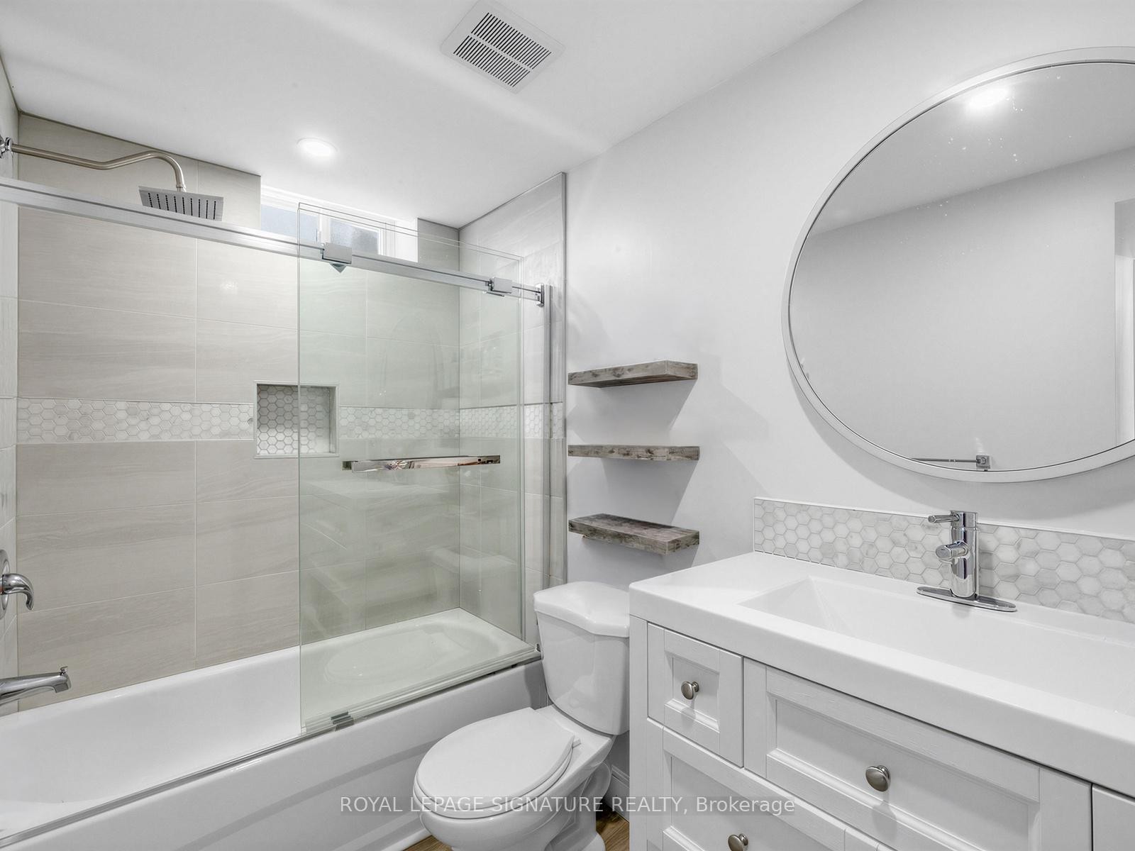 









29


Grace

Street,
Toronto,




ON
M6J 2S4

