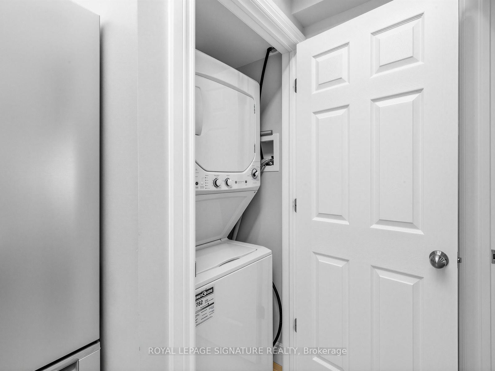 









29


Grace

Street,
Toronto,




ON
M6J 2S4


