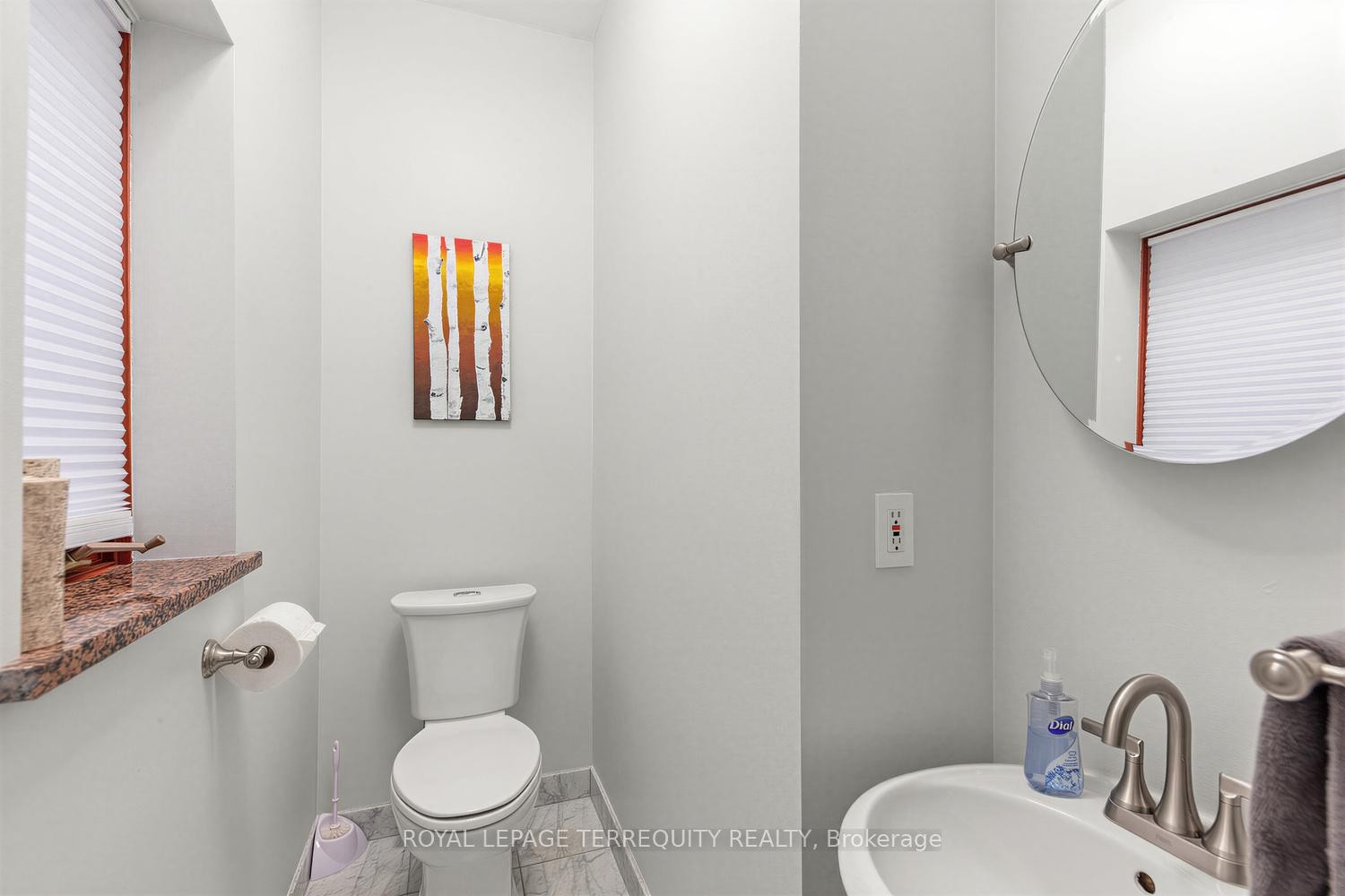 









21


Hadley

Road,
Toronto,




ON
M4S 2N8

