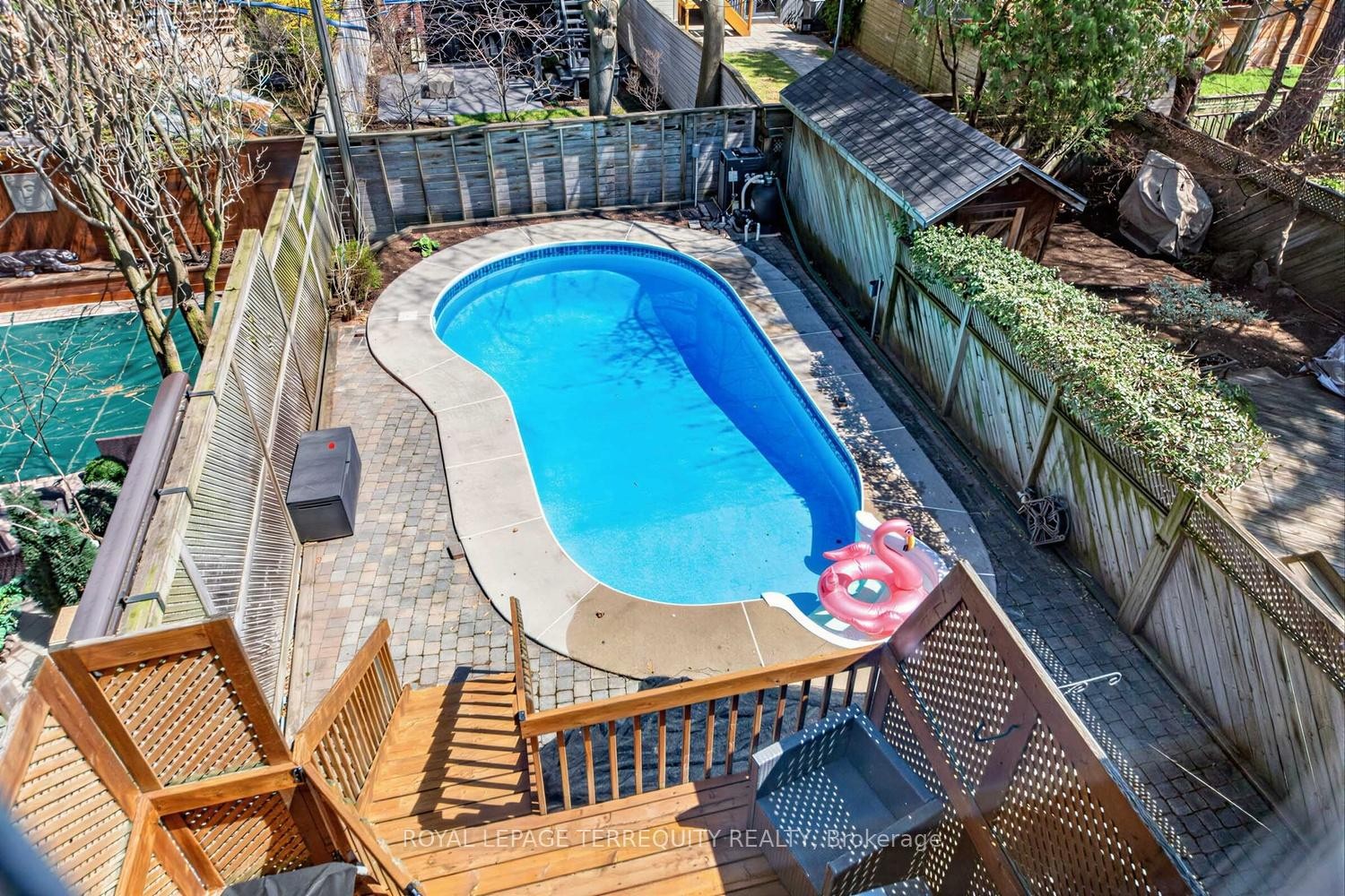 









21


Hadley

Road,
Toronto,




ON
M4S 2N8

