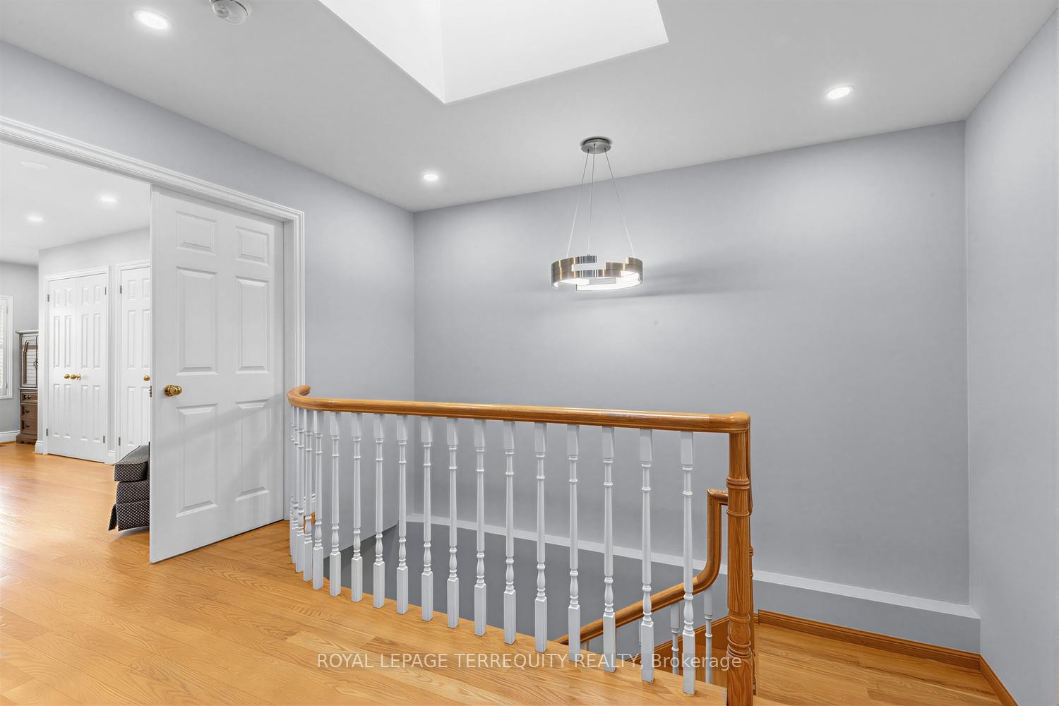 









21


Hadley

Road,
Toronto,




ON
M4S 2N8

