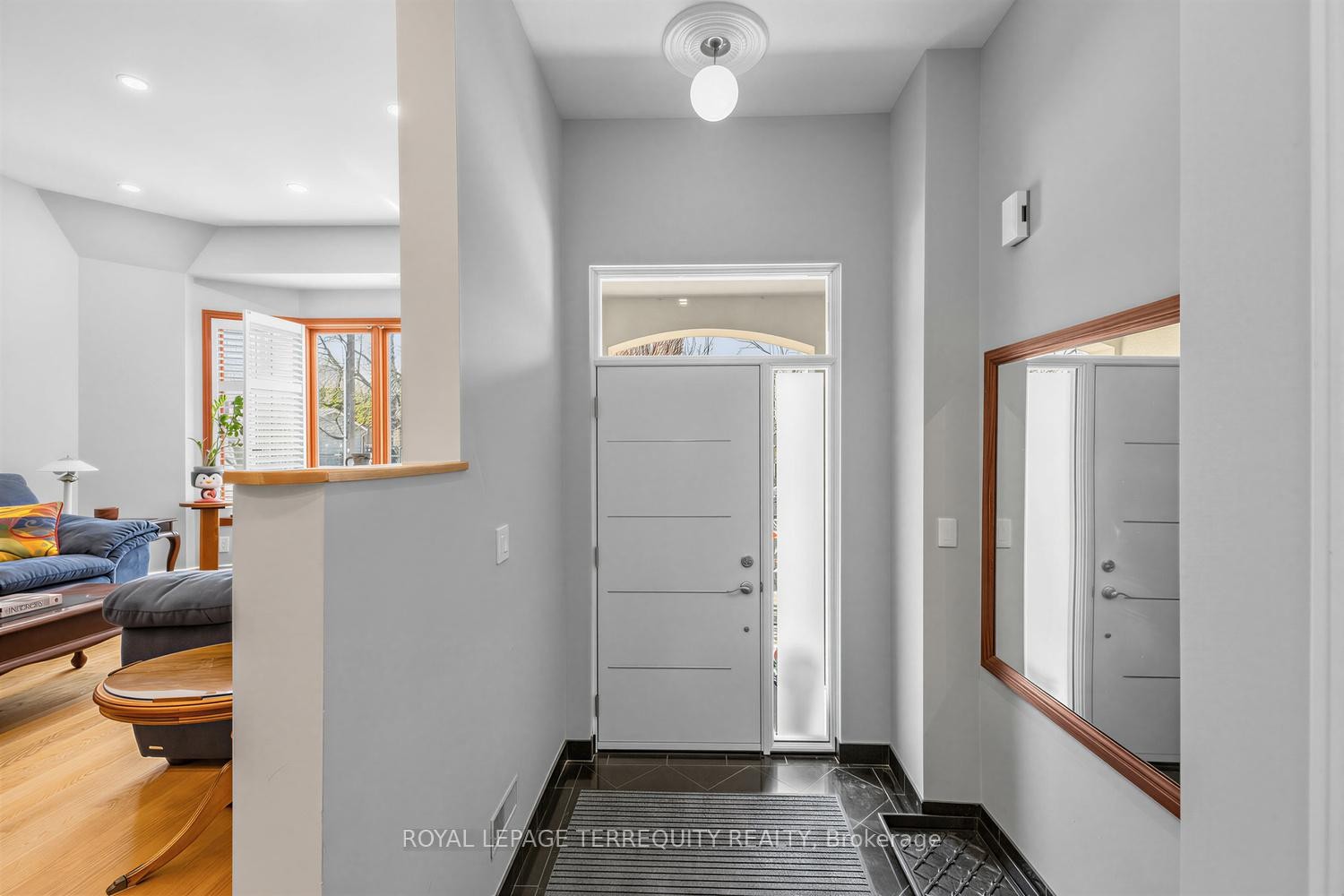 









21


Hadley

Road,
Toronto,




ON
M4S 2N8

