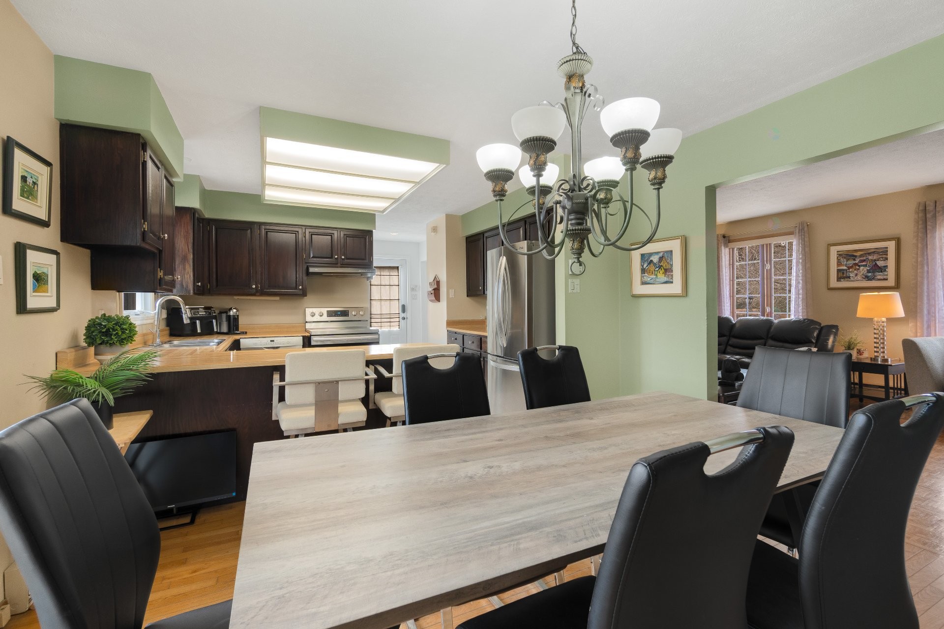 









5968


Rue Frappier

,
Sherbrooke (Brompton/Rock Forest/Saint-Élie/Deauville),




QC
J1N2K2

