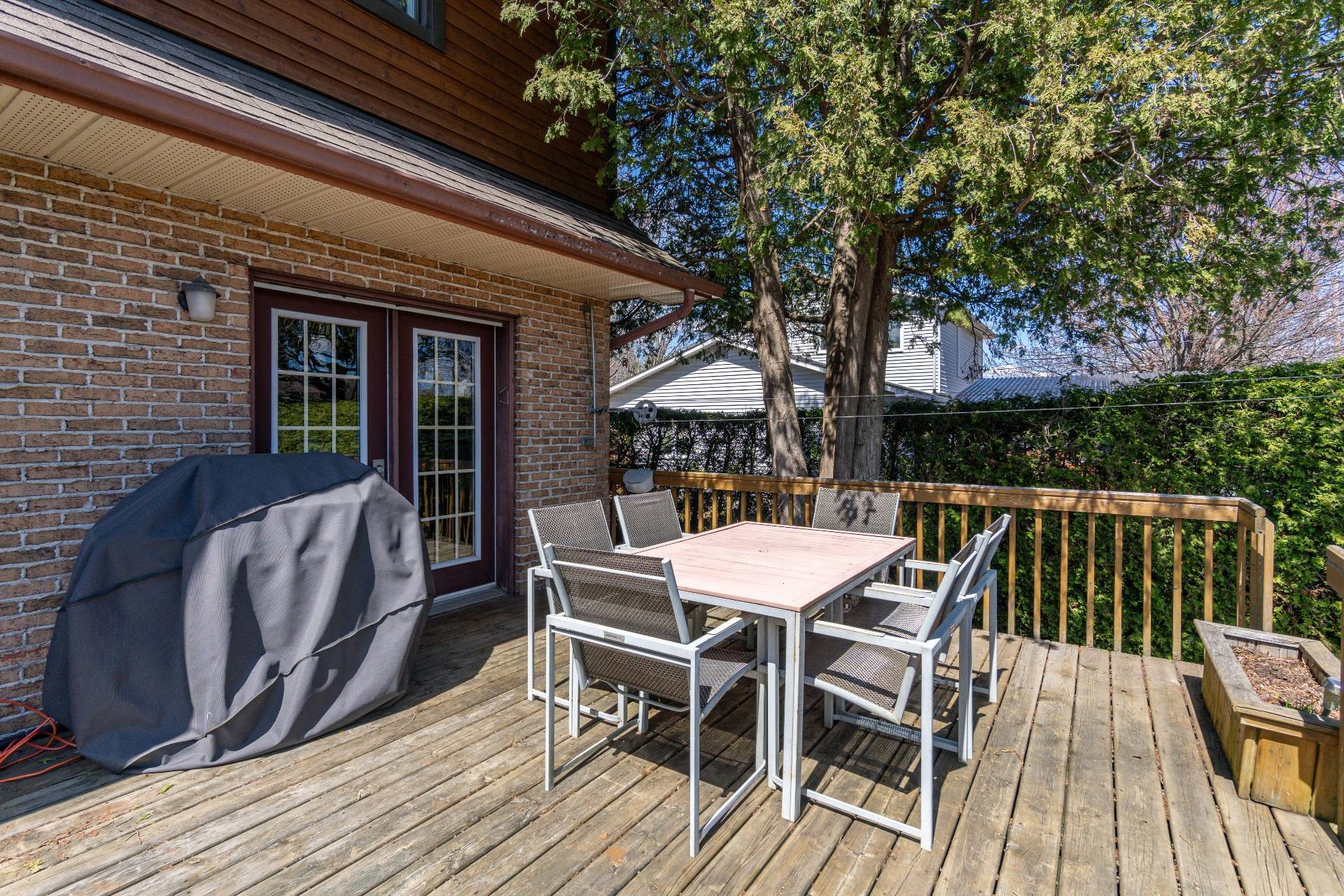 









5968


Rue Frappier

,
Sherbrooke (Brompton/Rock Forest/Saint-Élie/Deauville),




QC
J1N2K2

