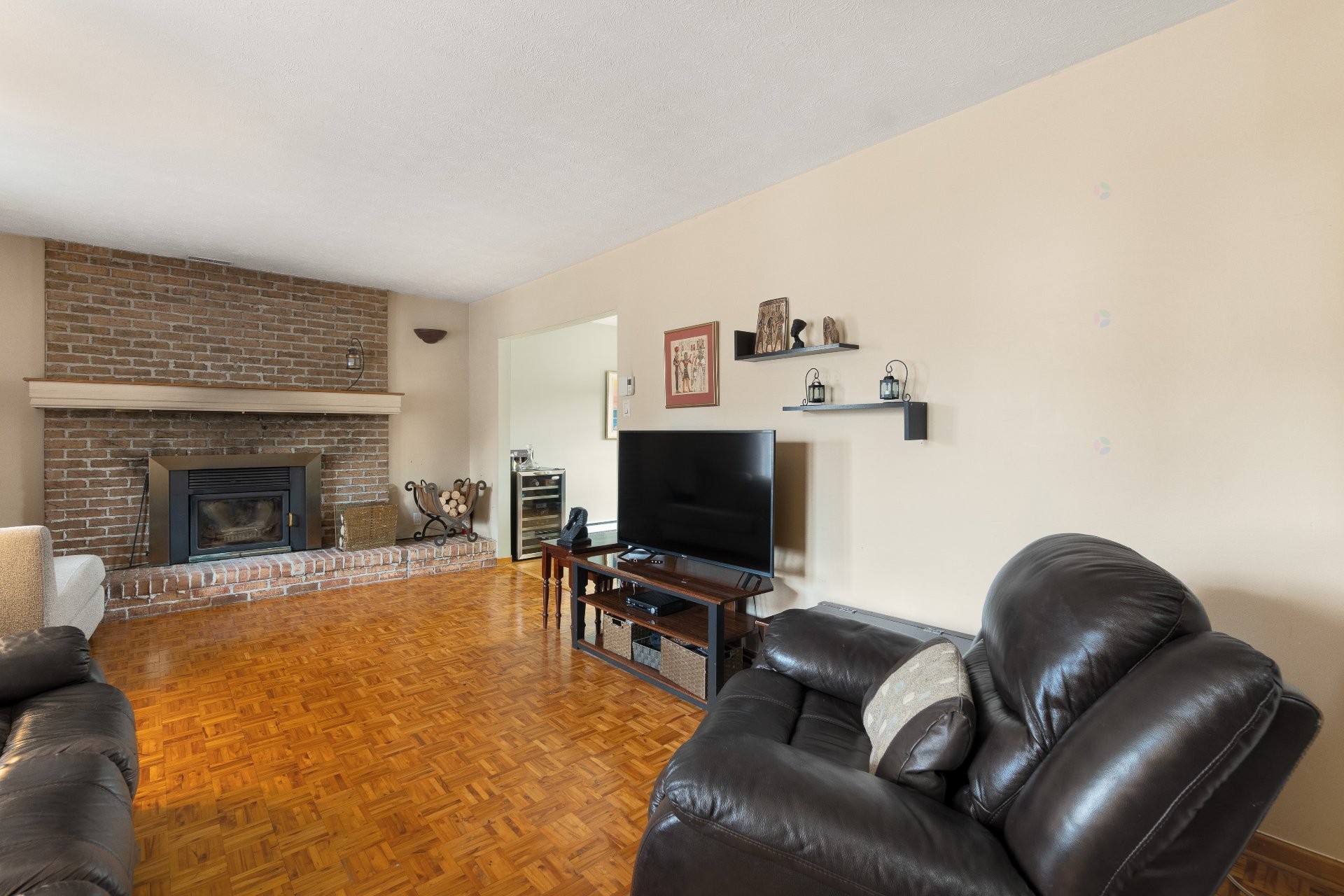 









5968


Rue Frappier

,
Sherbrooke (Brompton/Rock Forest/Saint-Élie/Deauville),




QC
J1N2K2

