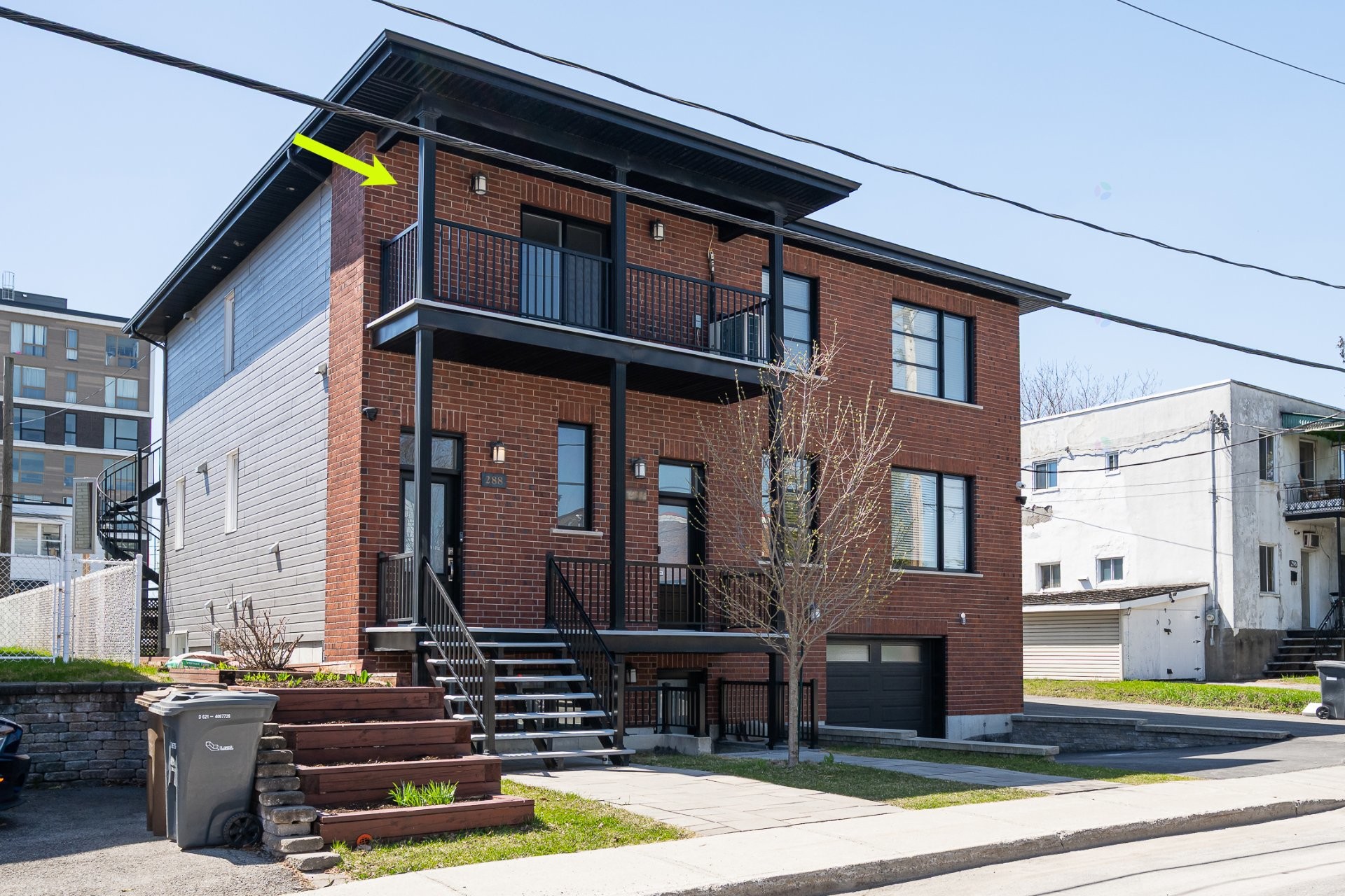 









288


69e Avenue

,
Laval (Chomedey),




QC
H7V2N9

