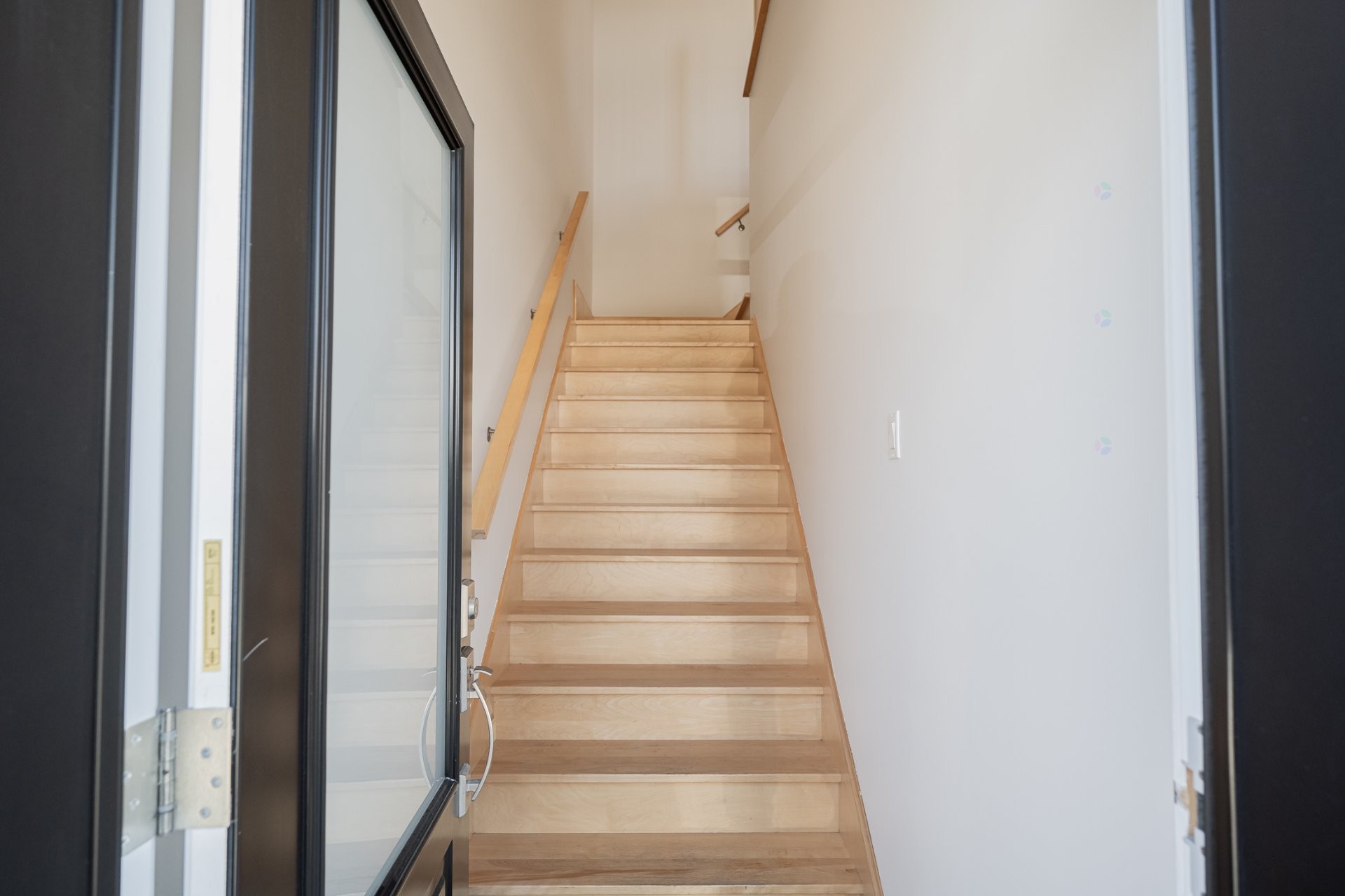 









288


69e Avenue

,
Laval (Chomedey),




QC
H7V2N9

