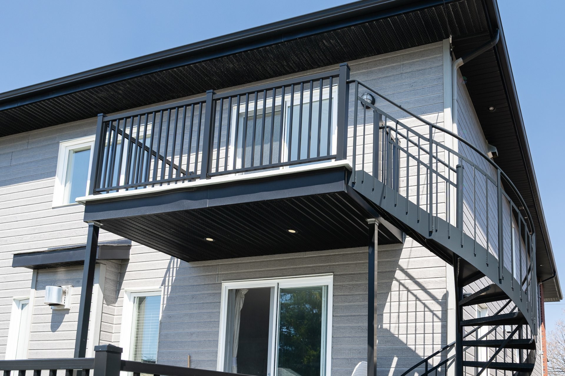 









288


69e Avenue

,
Laval (Chomedey),




QC
H7V2N9

