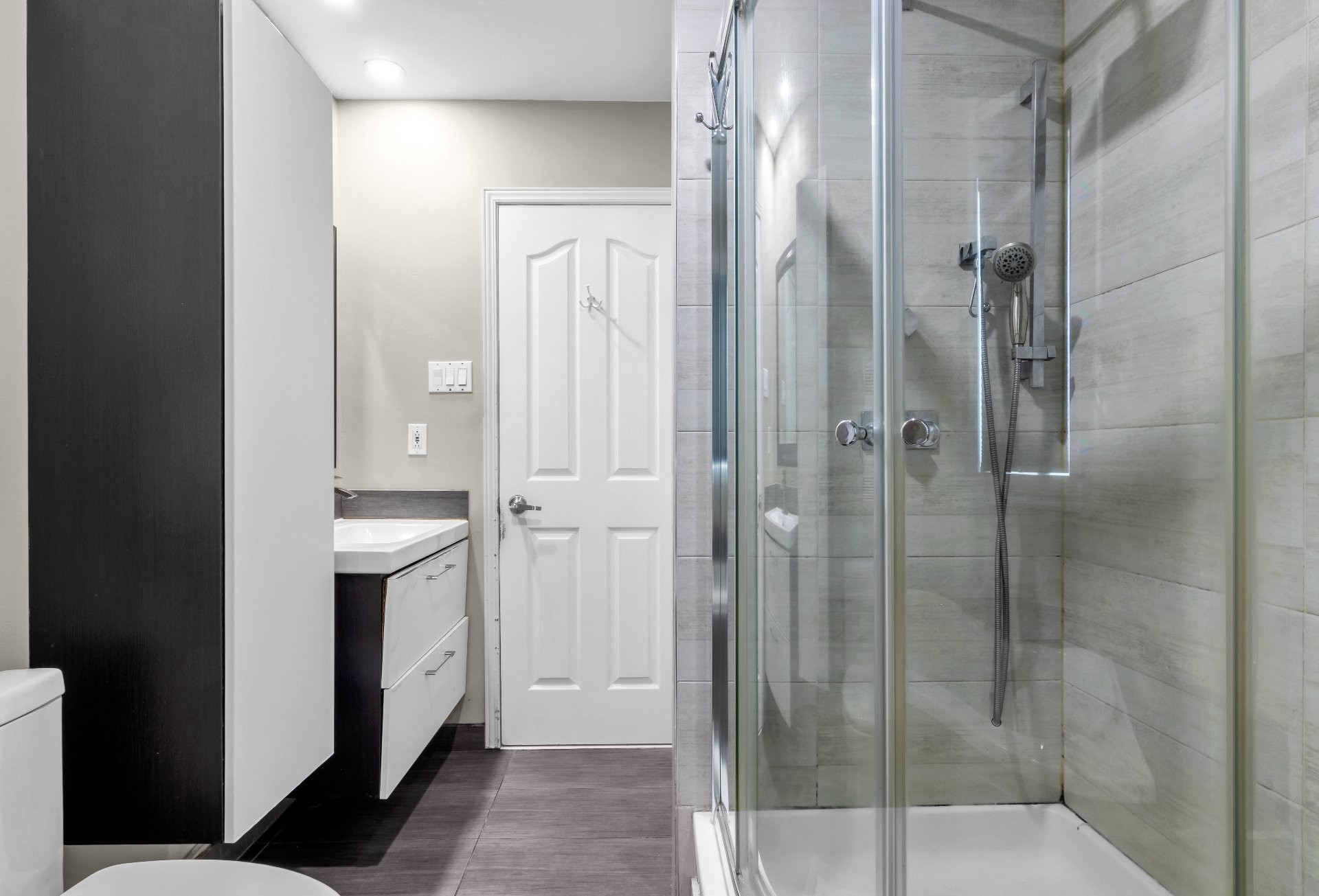 









455


Rue Flavien

,
Laval (Fabreville),




QC
H7P3A1

