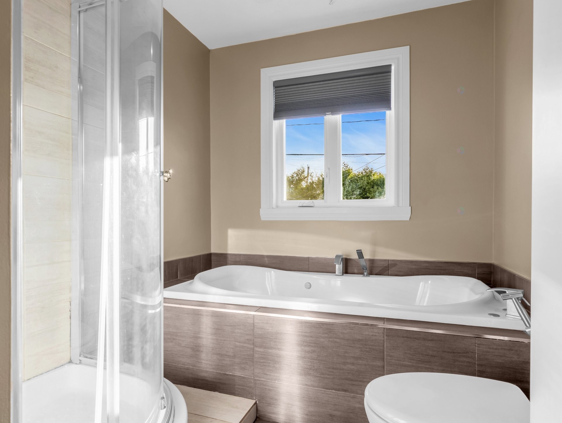 









455


Rue Flavien

,
Laval (Fabreville),




QC
H7P3A1

