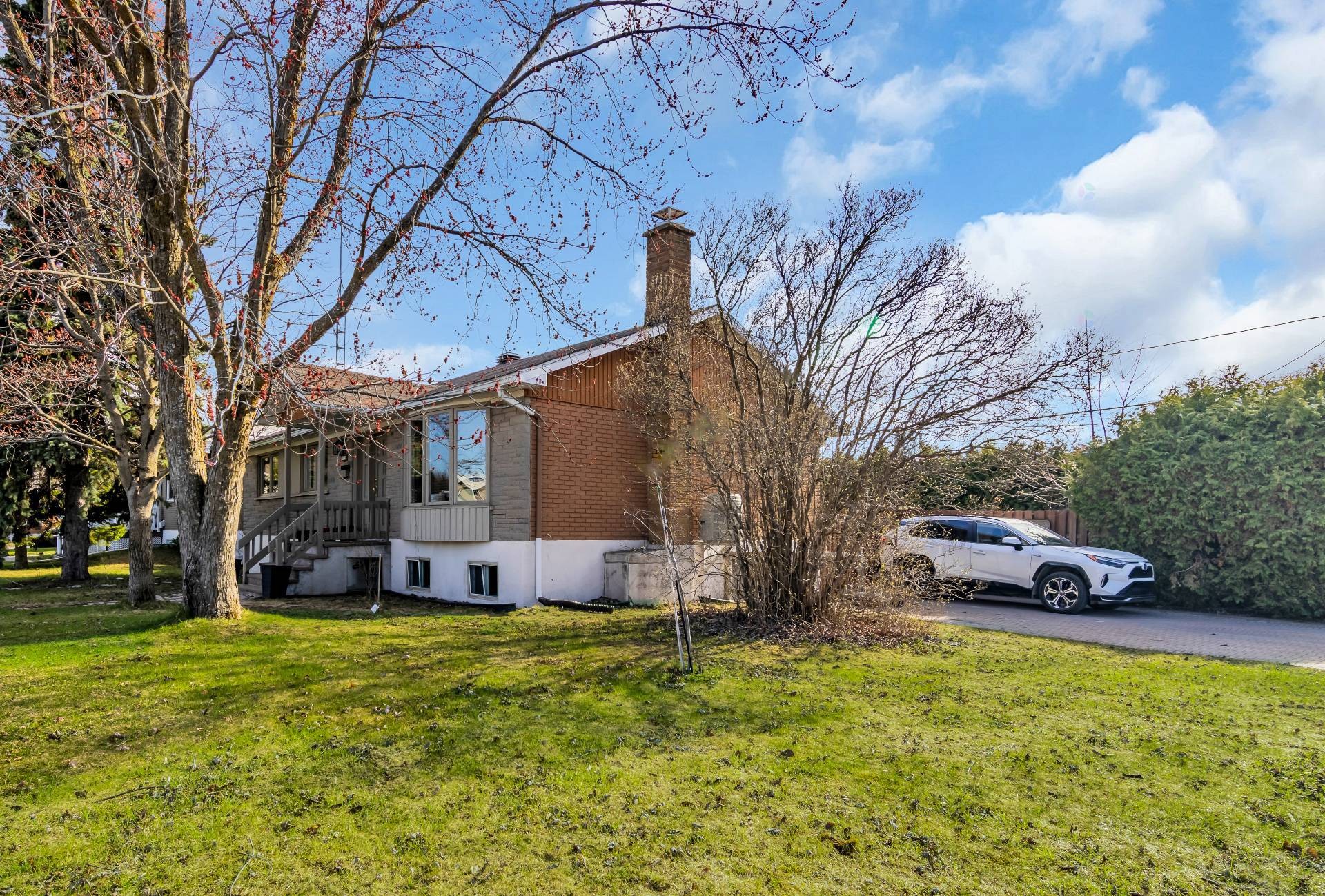 









455


Rue Flavien

,
Laval (Fabreville),




QC
H7P3A1

