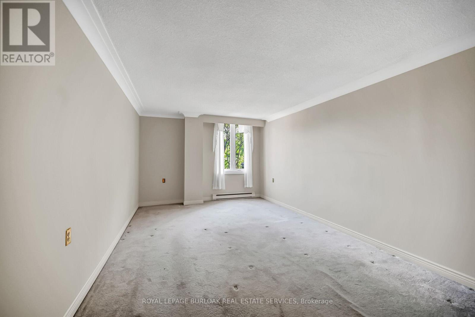 












PH1 - 150 WILSON STREET W

,
Hamilton,




Ontario
L9G4E7

