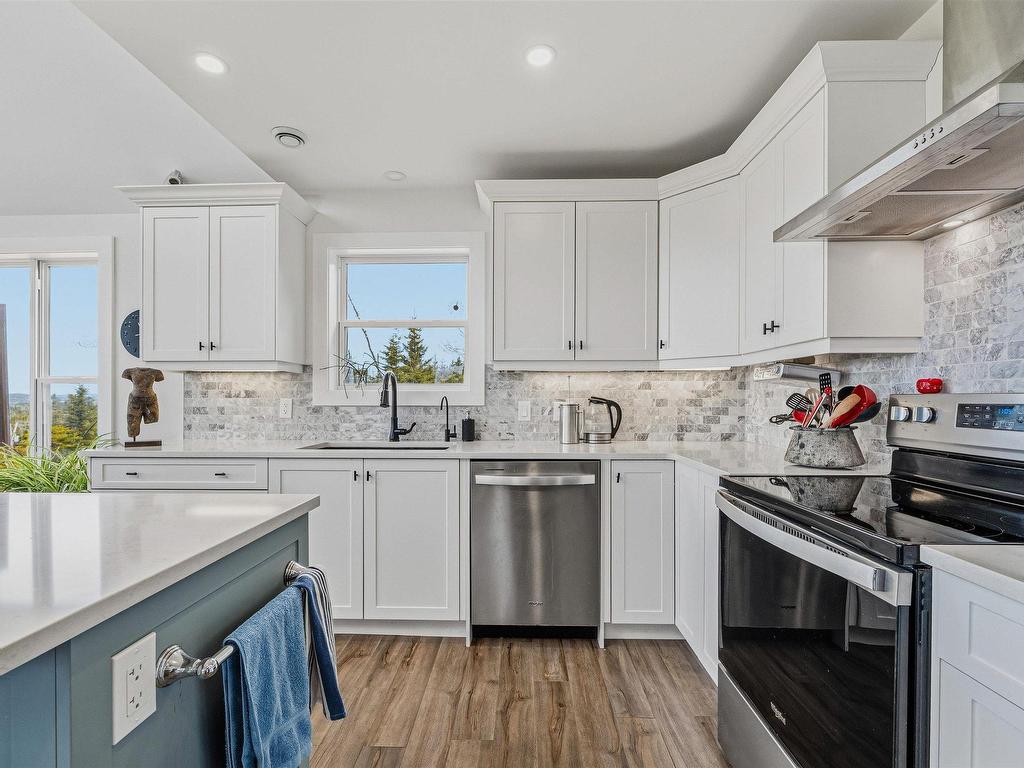 












1399 East Petpeswick Road

,
East Petpeswick,




NS
B0J 2L0

