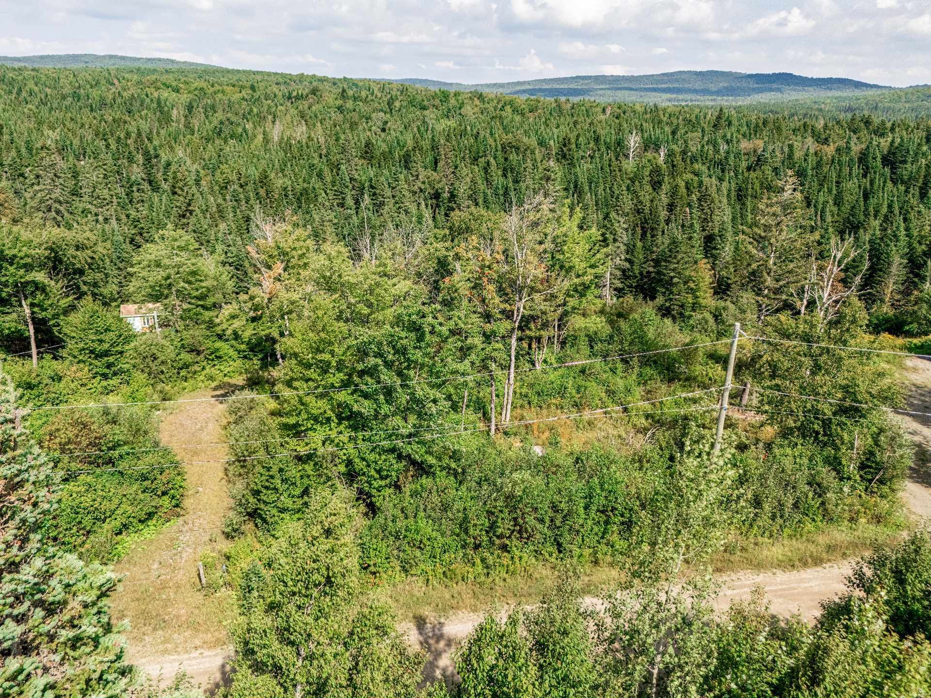 









128


Ch. du Corbeau

,
Notre-Dame-des-Bois,







QC
J0B2E0

