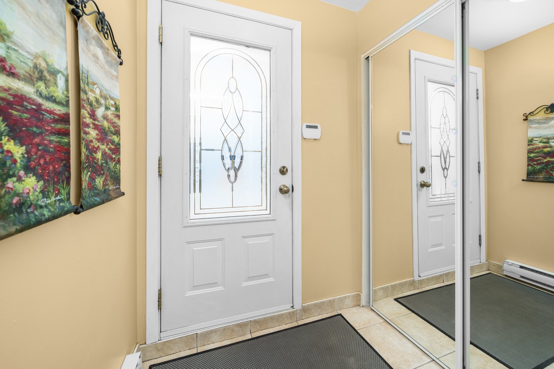 









9021


Av. Choppin

,
Montréal (Anjou),




QC
H1J2A2

