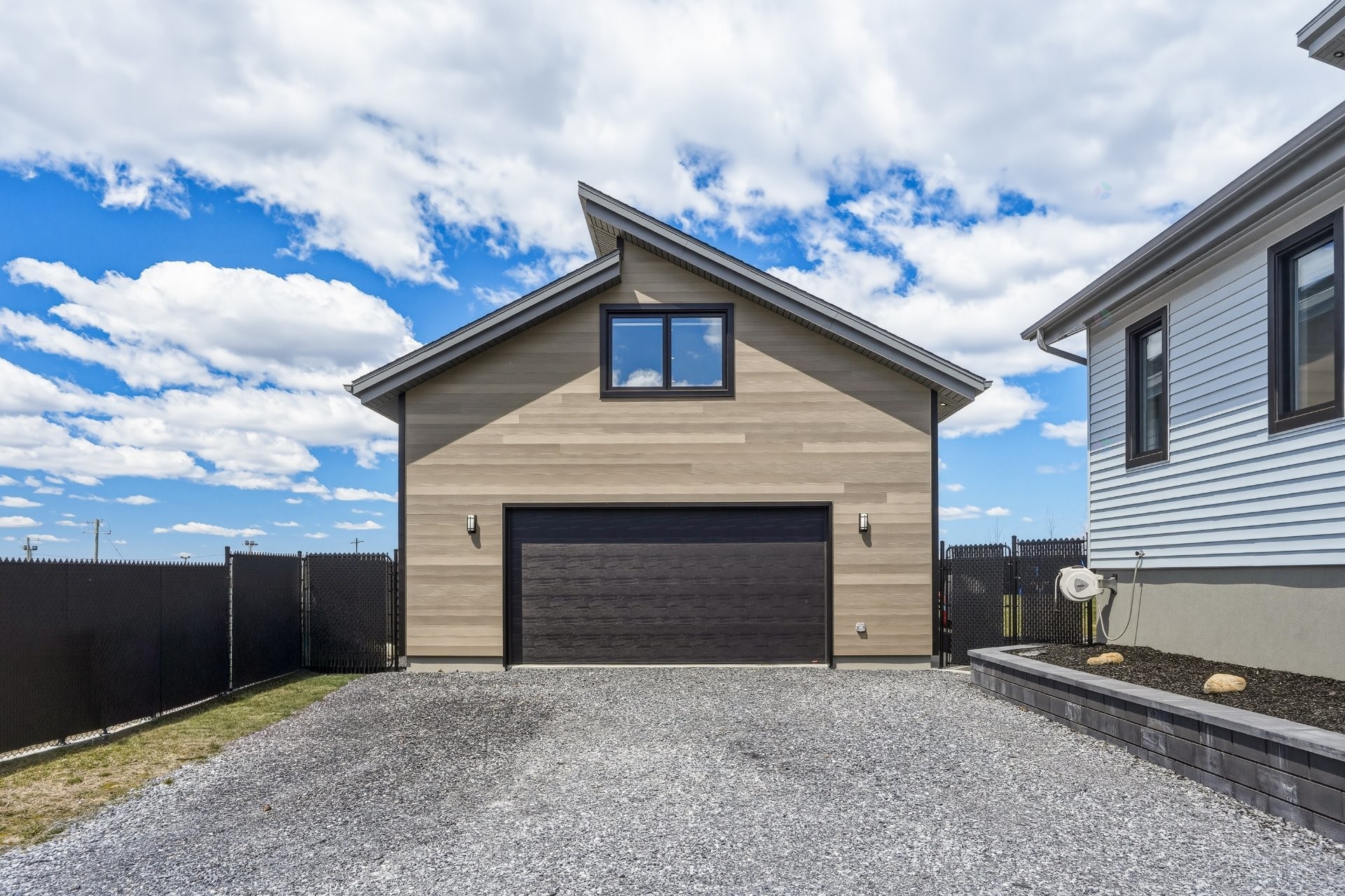 









1508


Ch. des Coteaux

,
Farnham,




QC
J2N0M2

