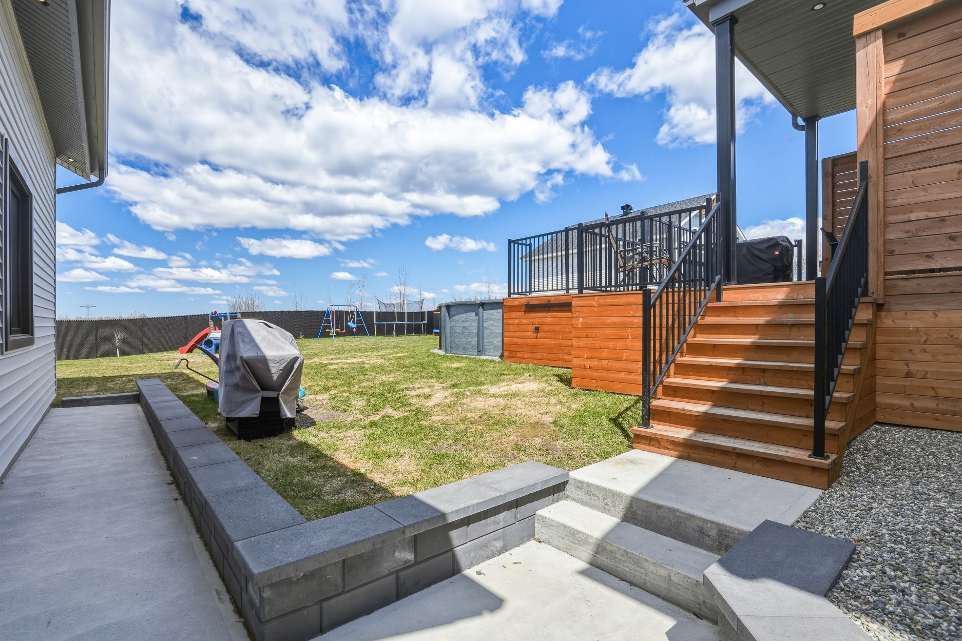 









1508


Ch. des Coteaux

,
Farnham,




QC
J2N0M2

