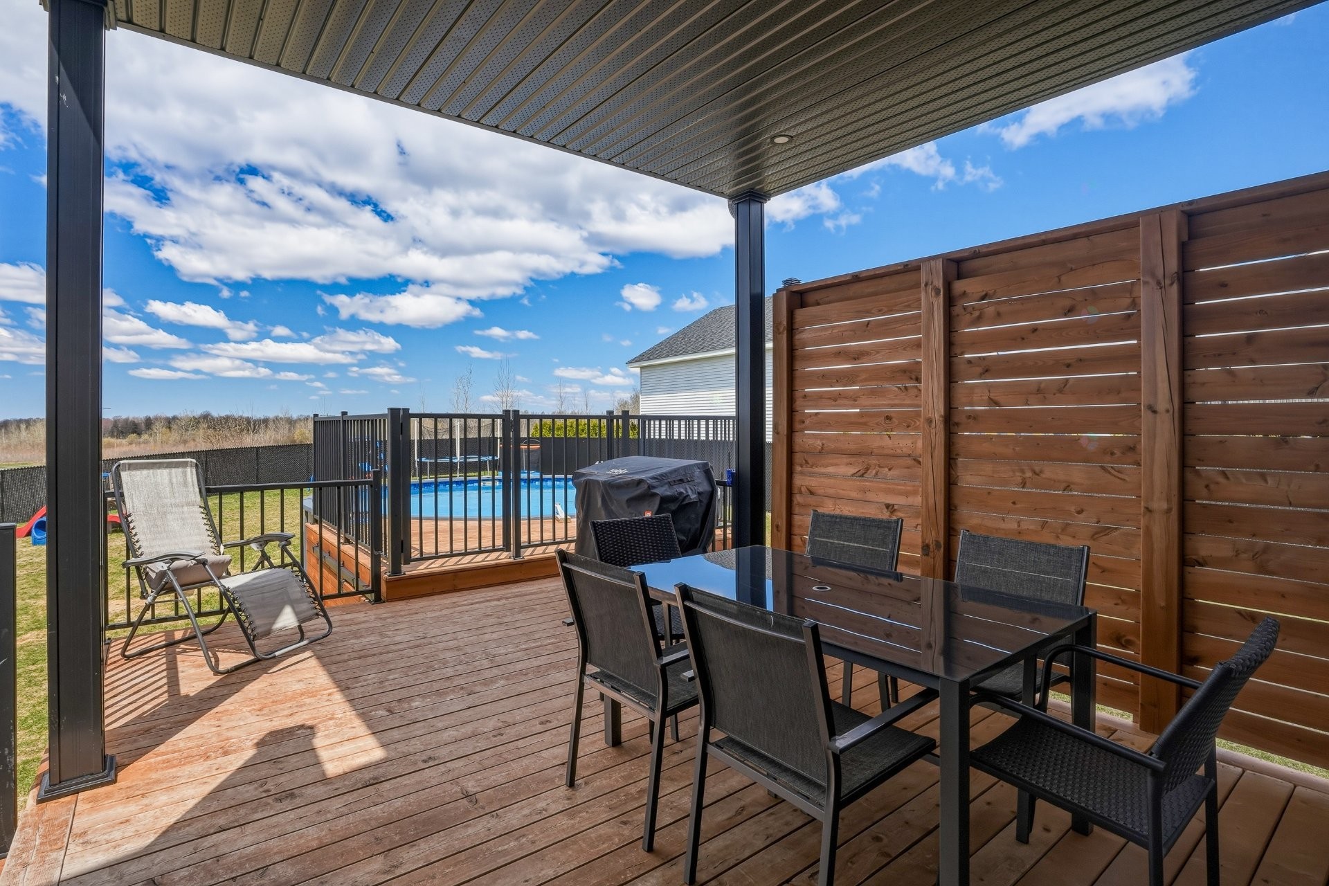 









1508


Ch. des Coteaux

,
Farnham,




QC
J2N0M2


