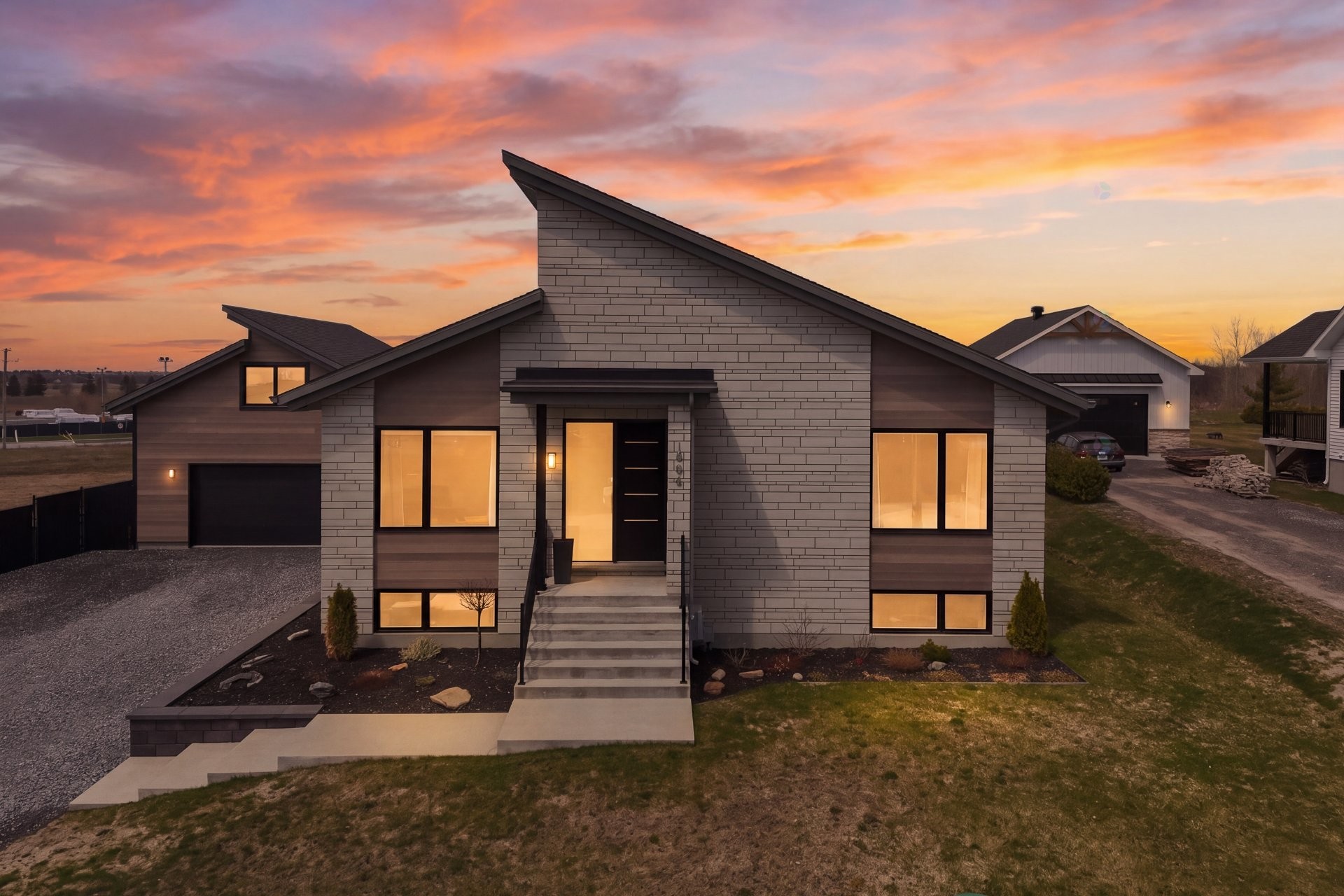 









1508


Ch. des Coteaux

,
Farnham,




QC
J2N0M2

