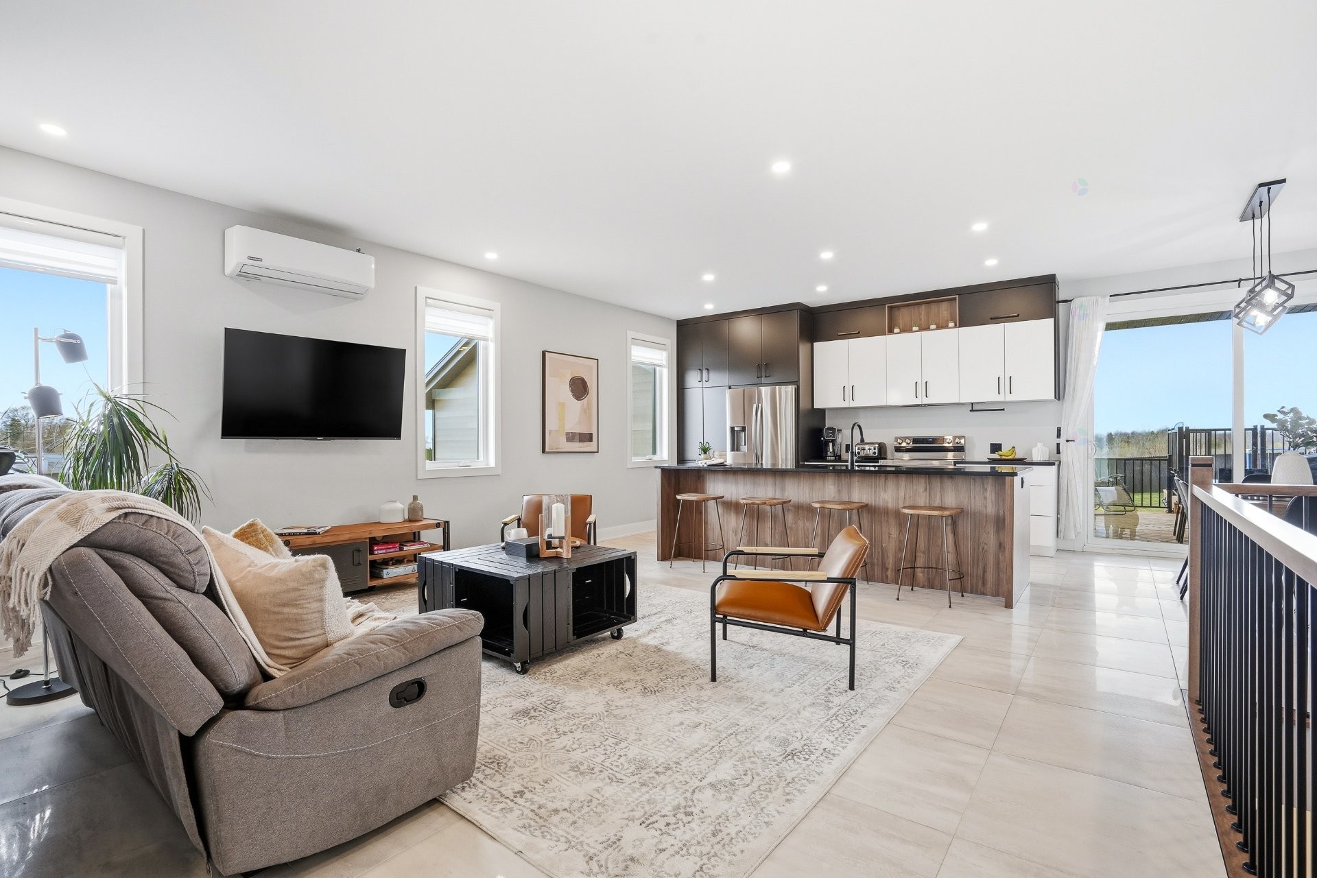 









1508


Ch. des Coteaux

,
Farnham,




QC
J2N0M2

