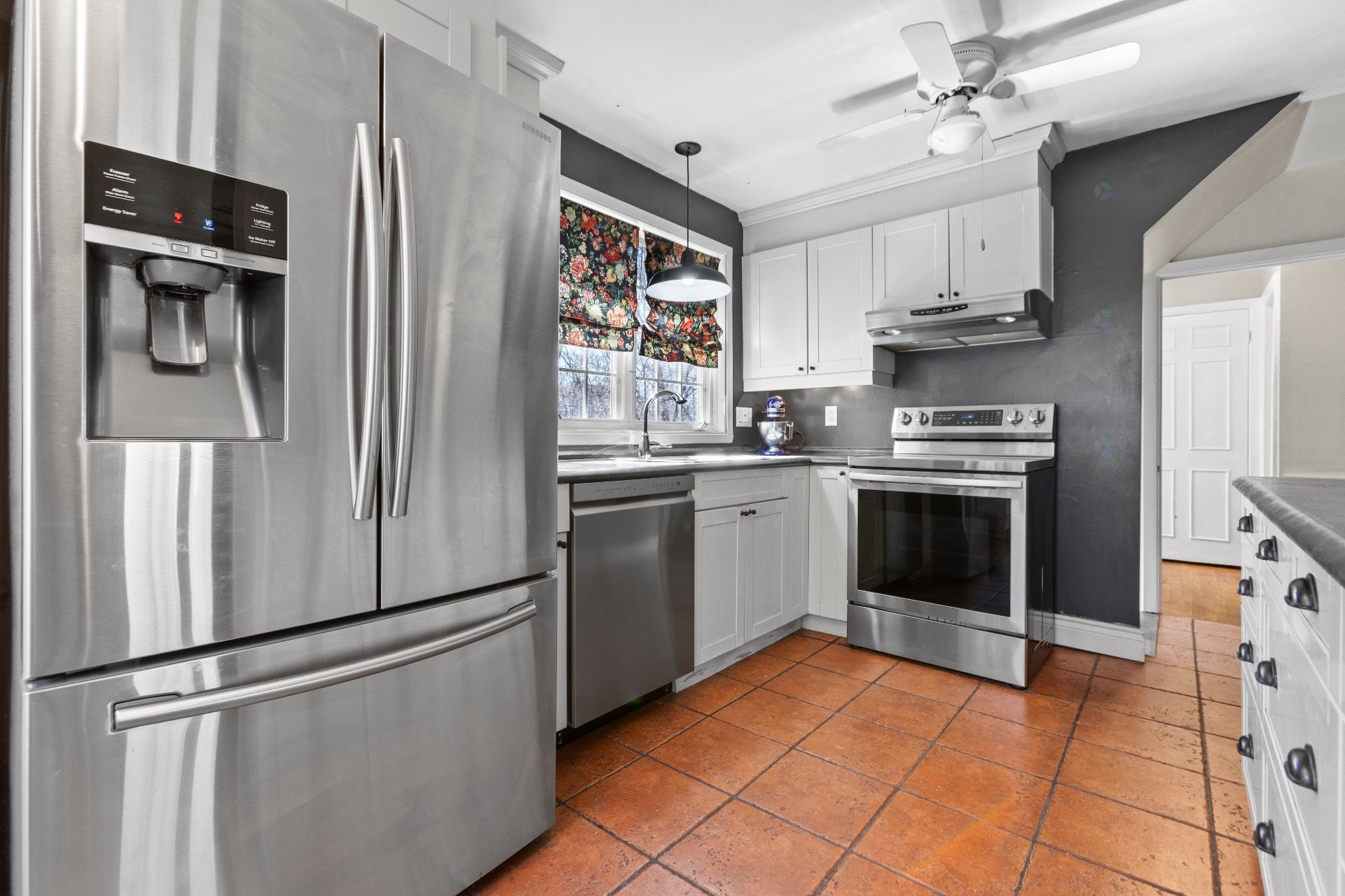









350


Av. Stream

,
Dorval,




QC
H9S2P5

