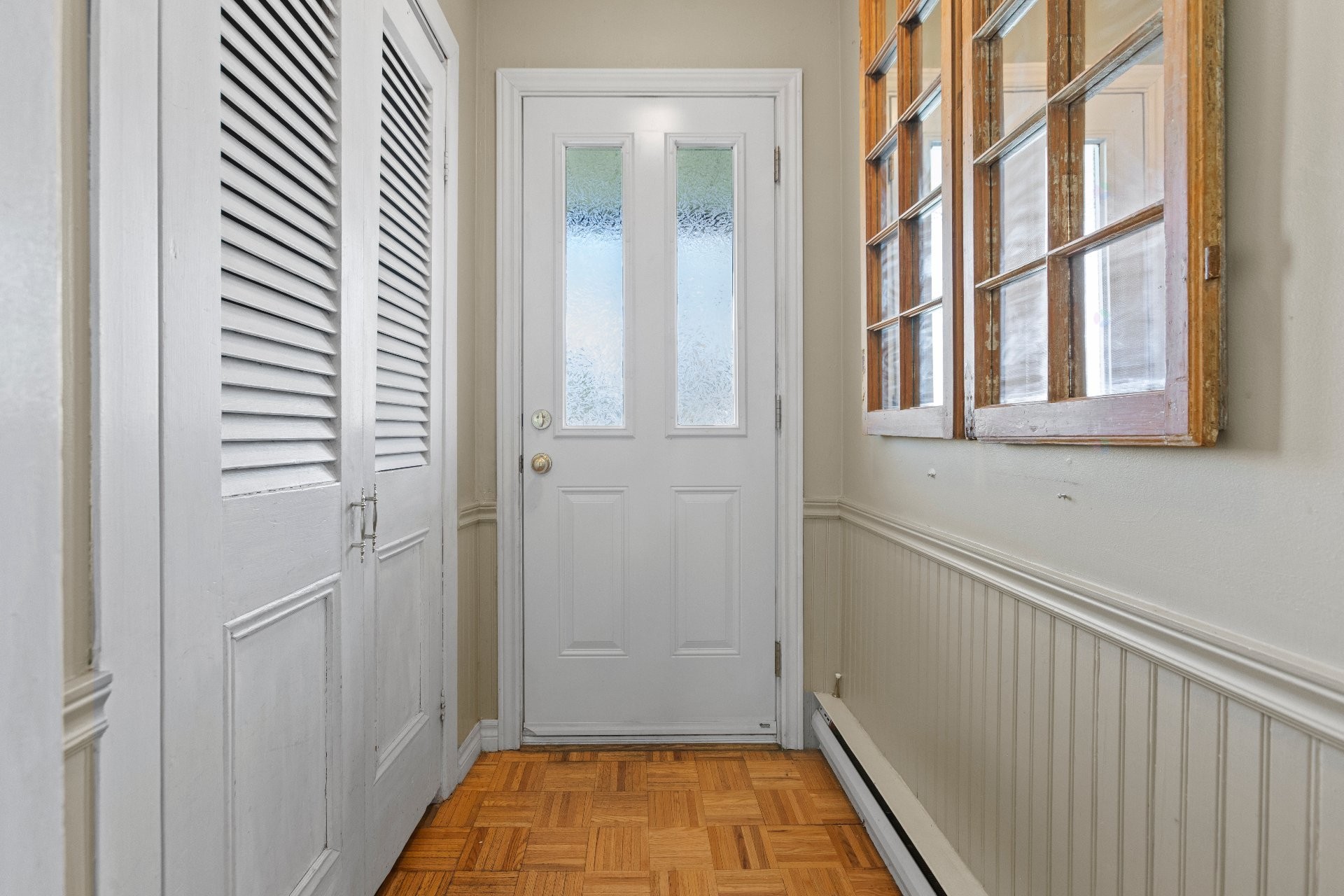 









350


Av. Stream

,
Dorval,




QC
H9S2P5

