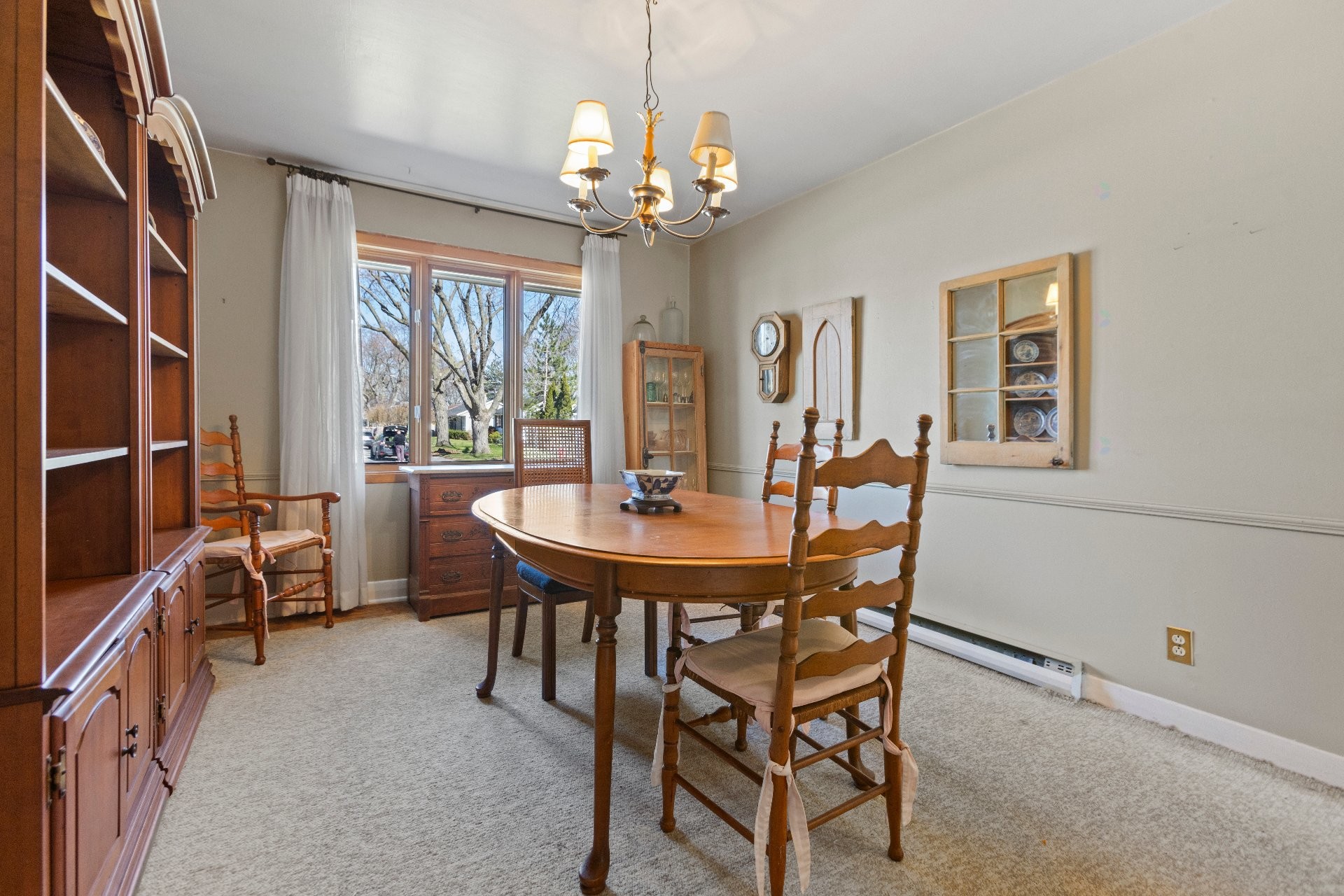 









350


Av. Stream

,
Dorval,




QC
H9S2P5

