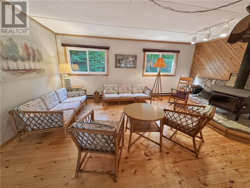 












1278 Ice Lake Drive

,
Gore Bay, Manitoulin Island,







Ontario
P0P1H0

