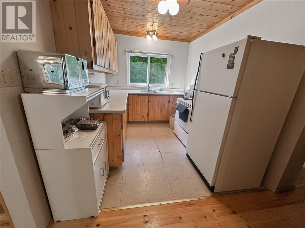 












1278 Ice Lake Drive

,
Gore Bay, Manitoulin Island,







Ontario
P0P1H0

