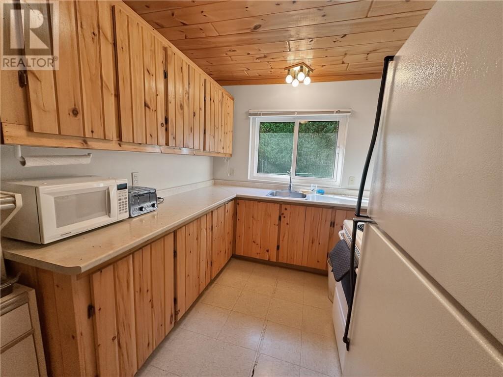 












1278 Ice Lake Drive

,
Gore Bay, Manitoulin Island,







Ontario
P0P1H0

