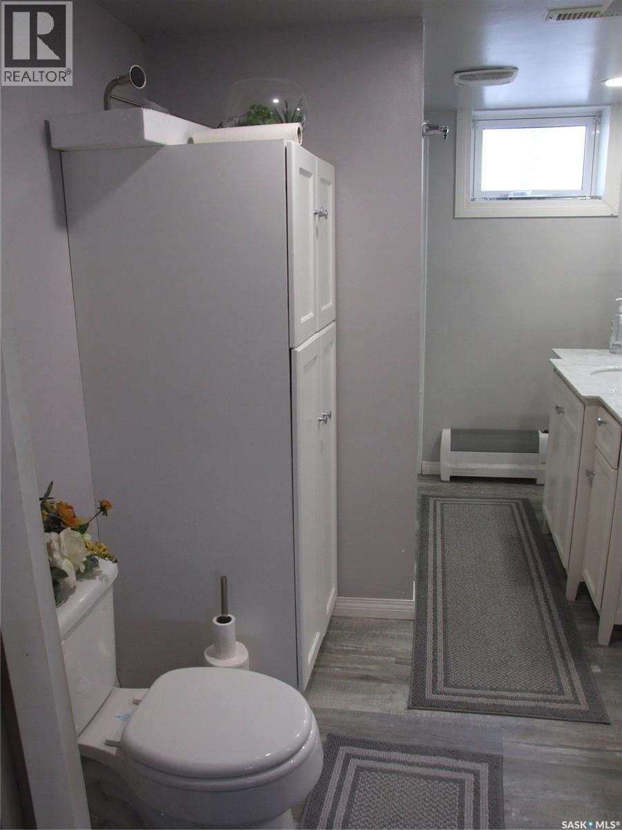 












561 Dome CRESCENT

,
Burstall,




Saskatchewan
S0N0H0

