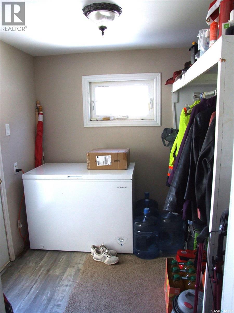 












561 Dome CRESCENT

,
Burstall,




Saskatchewan
S0N0H0

