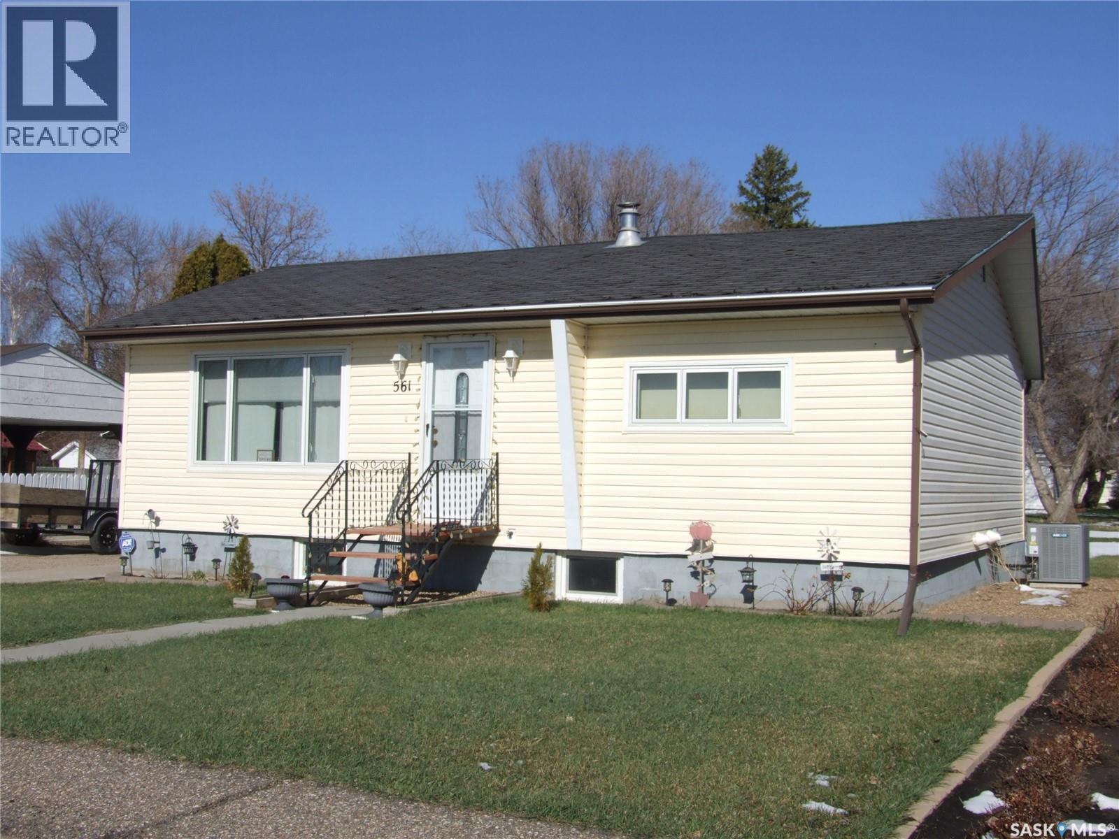 












561 Dome CRESCENT

,
Burstall,




Saskatchewan
S0N0H0

