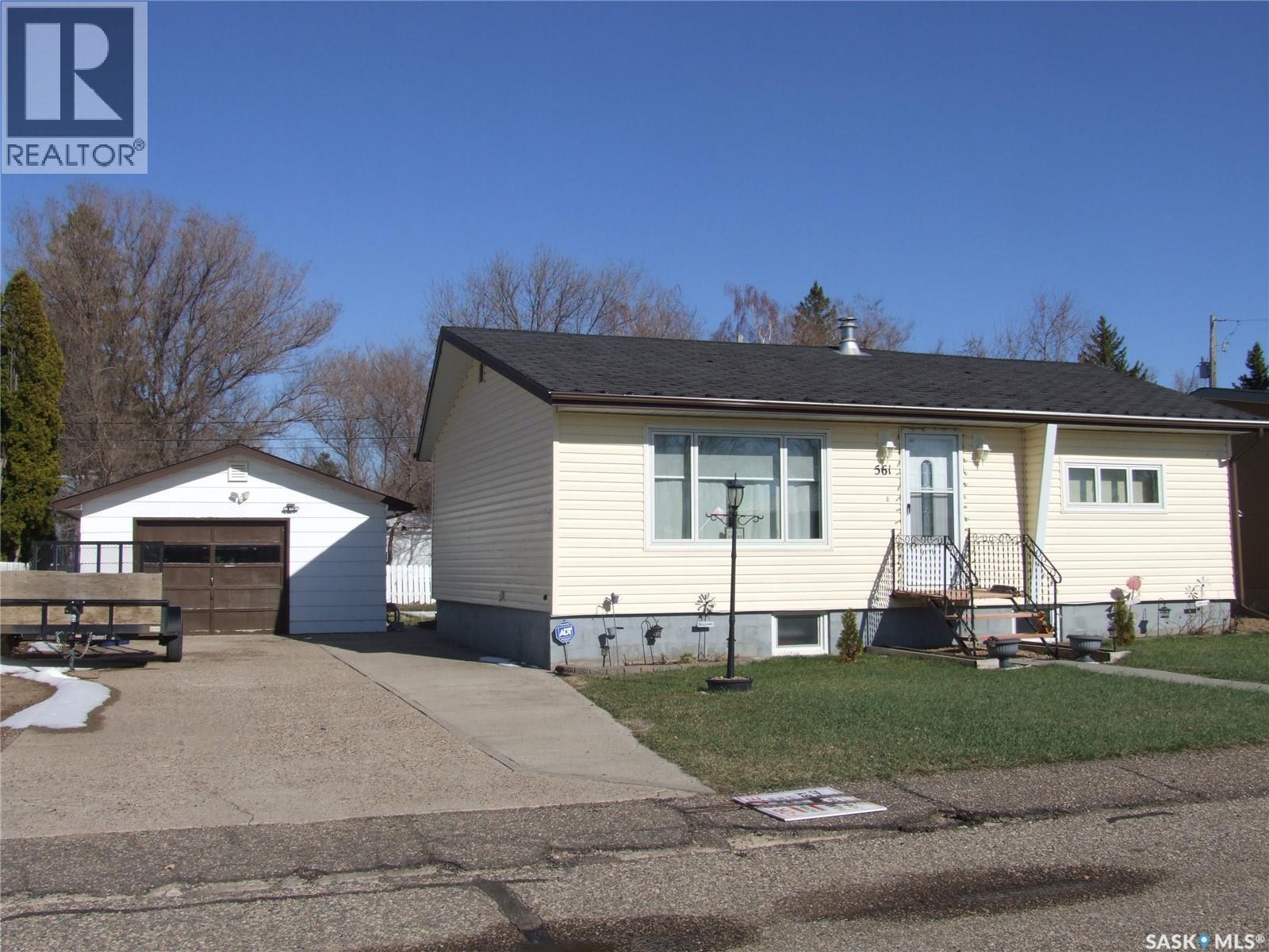 












561 Dome CRESCENT

,
Burstall,




Saskatchewan
S0N0H0

