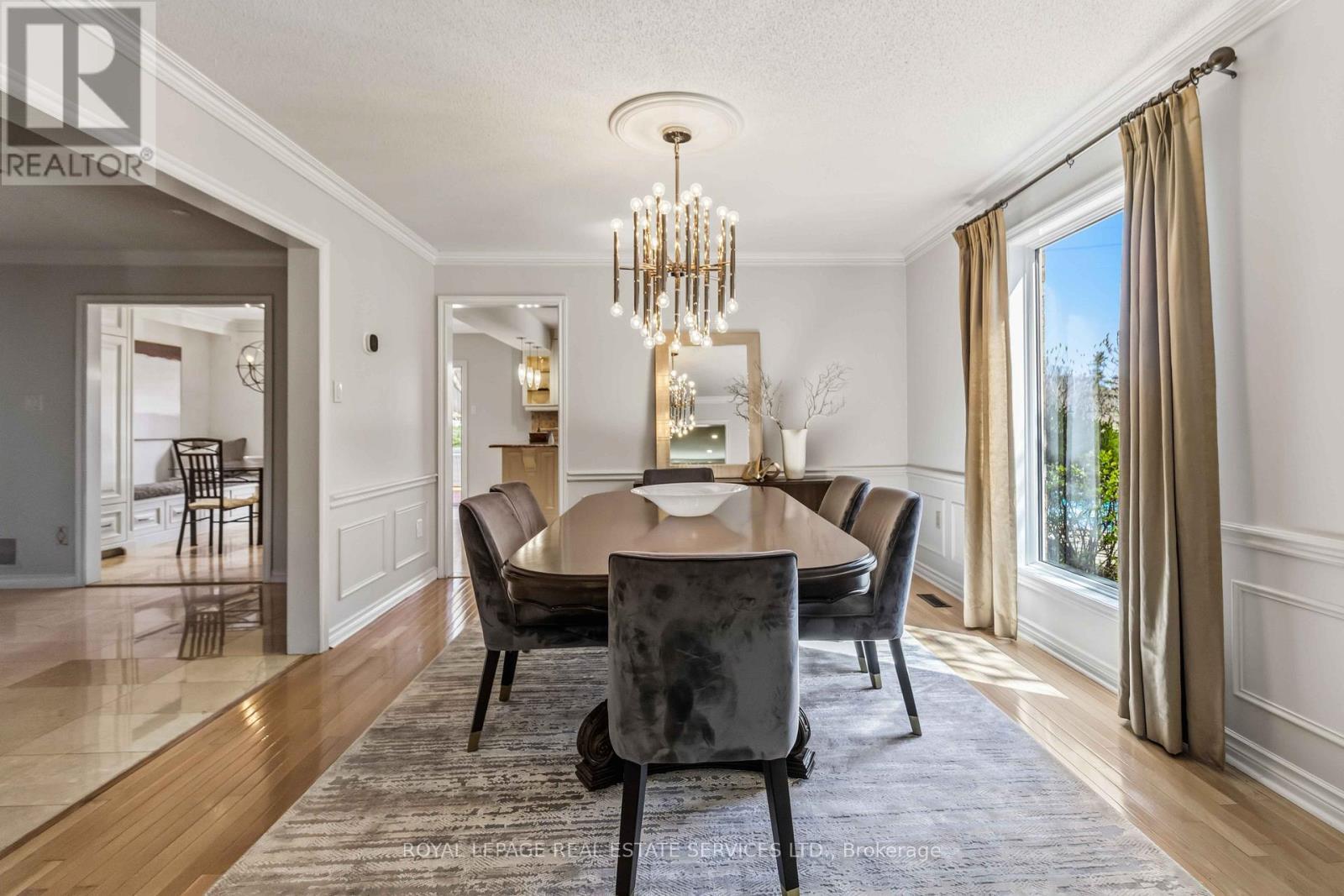 












4330 SPINNINGDALE COURT

,
Mississauga,




Ontario
L5M3J8

