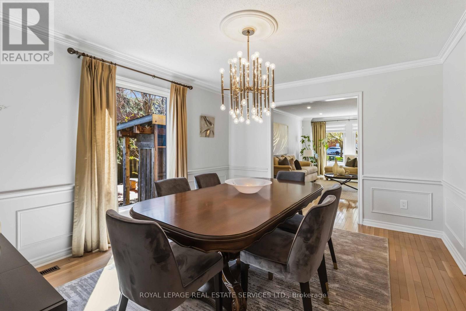 












4330 SPINNINGDALE COURT

,
Mississauga,




Ontario
L5M3J8

