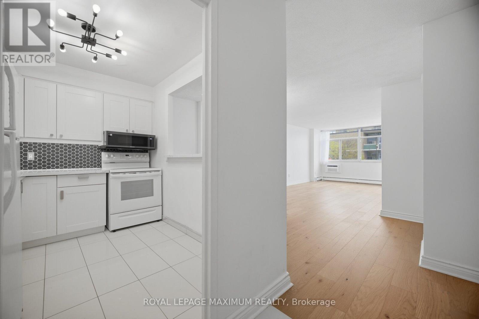 












407 - 335 LONSDALE ROAD

,
Toronto,




Ontario
M5P1R4

