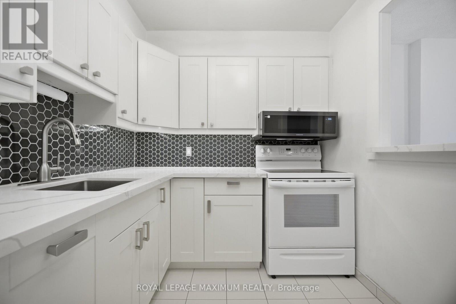 












407 - 335 LONSDALE ROAD

,
Toronto,




Ontario
M5P1R4

