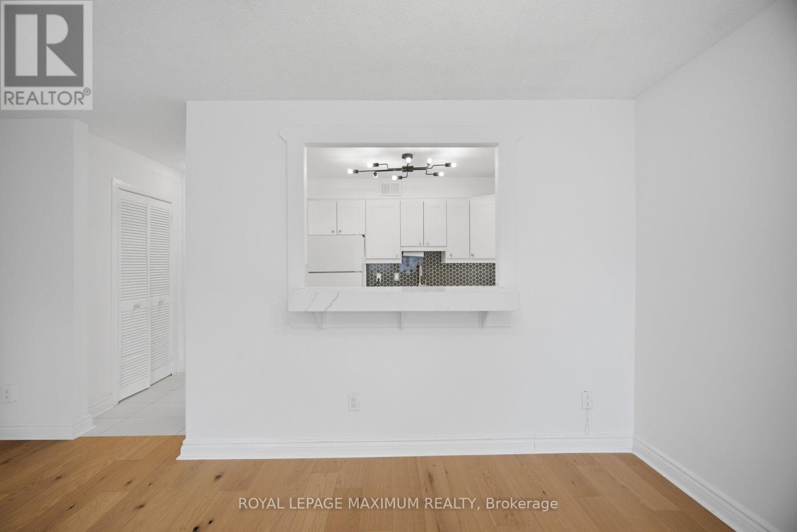 












407 - 335 LONSDALE ROAD

,
Toronto,




Ontario
M5P1R4

