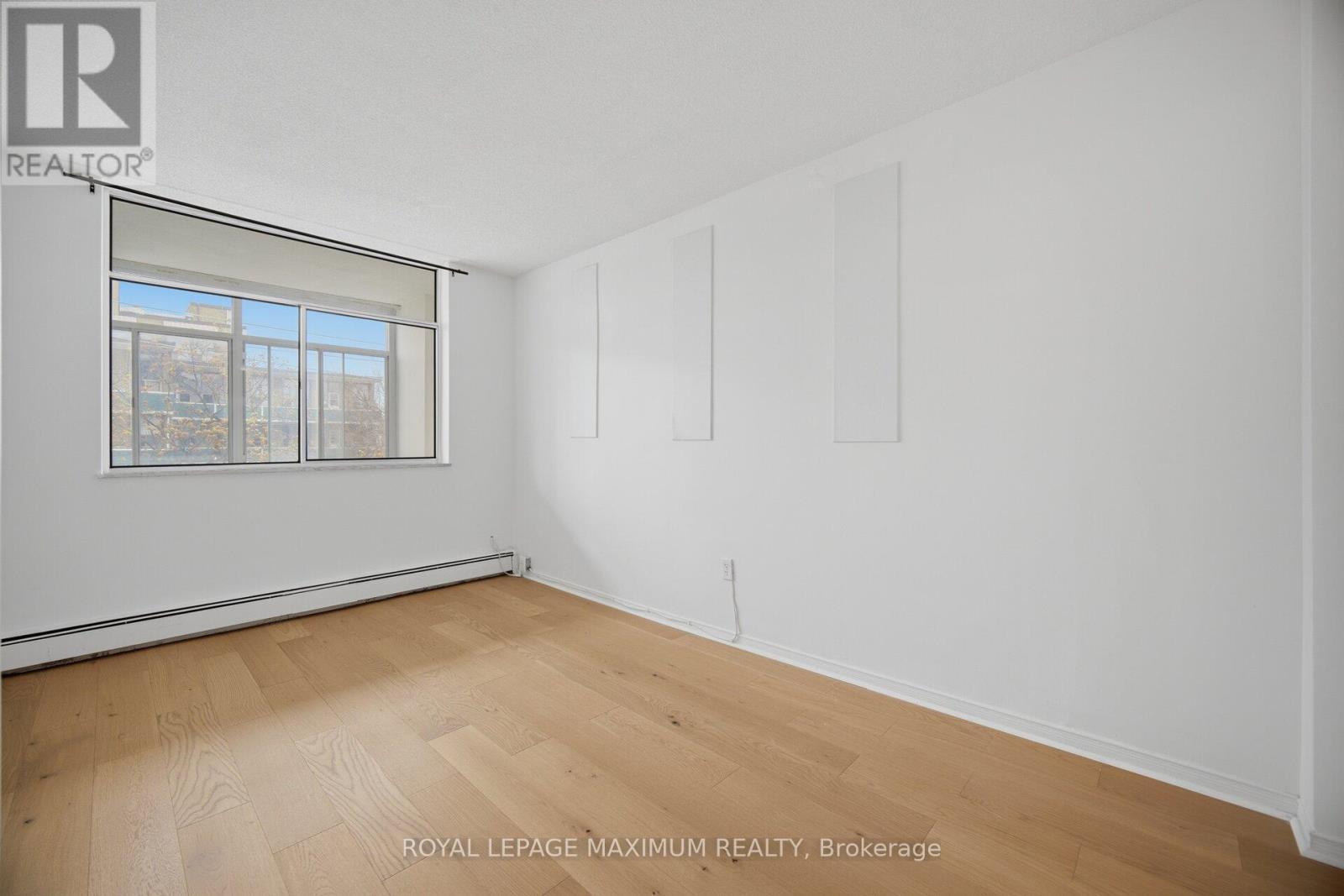 












407 - 335 LONSDALE ROAD

,
Toronto,




Ontario
M5P1R4

