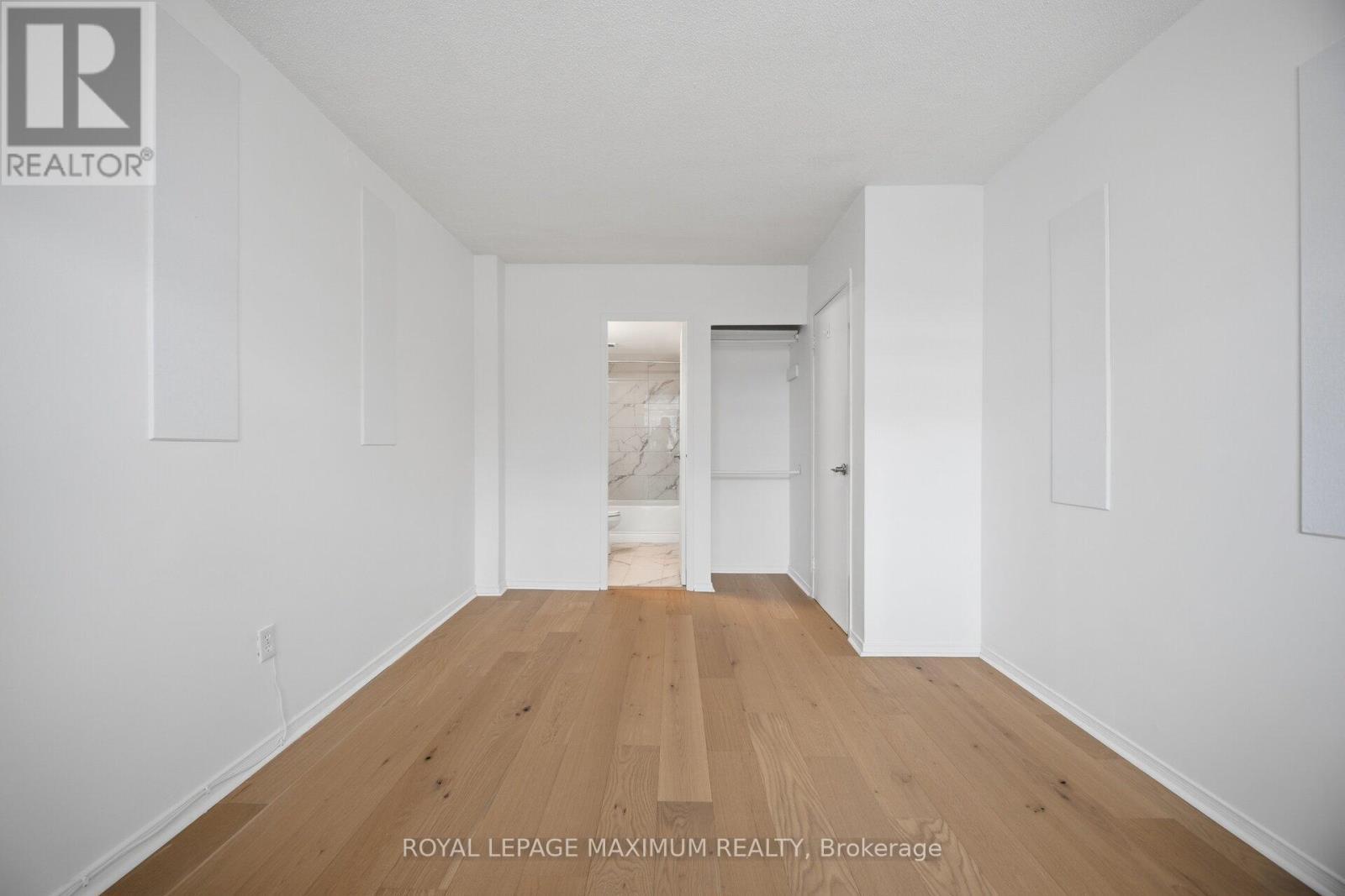 












407 - 335 LONSDALE ROAD

,
Toronto,




Ontario
M5P1R4

