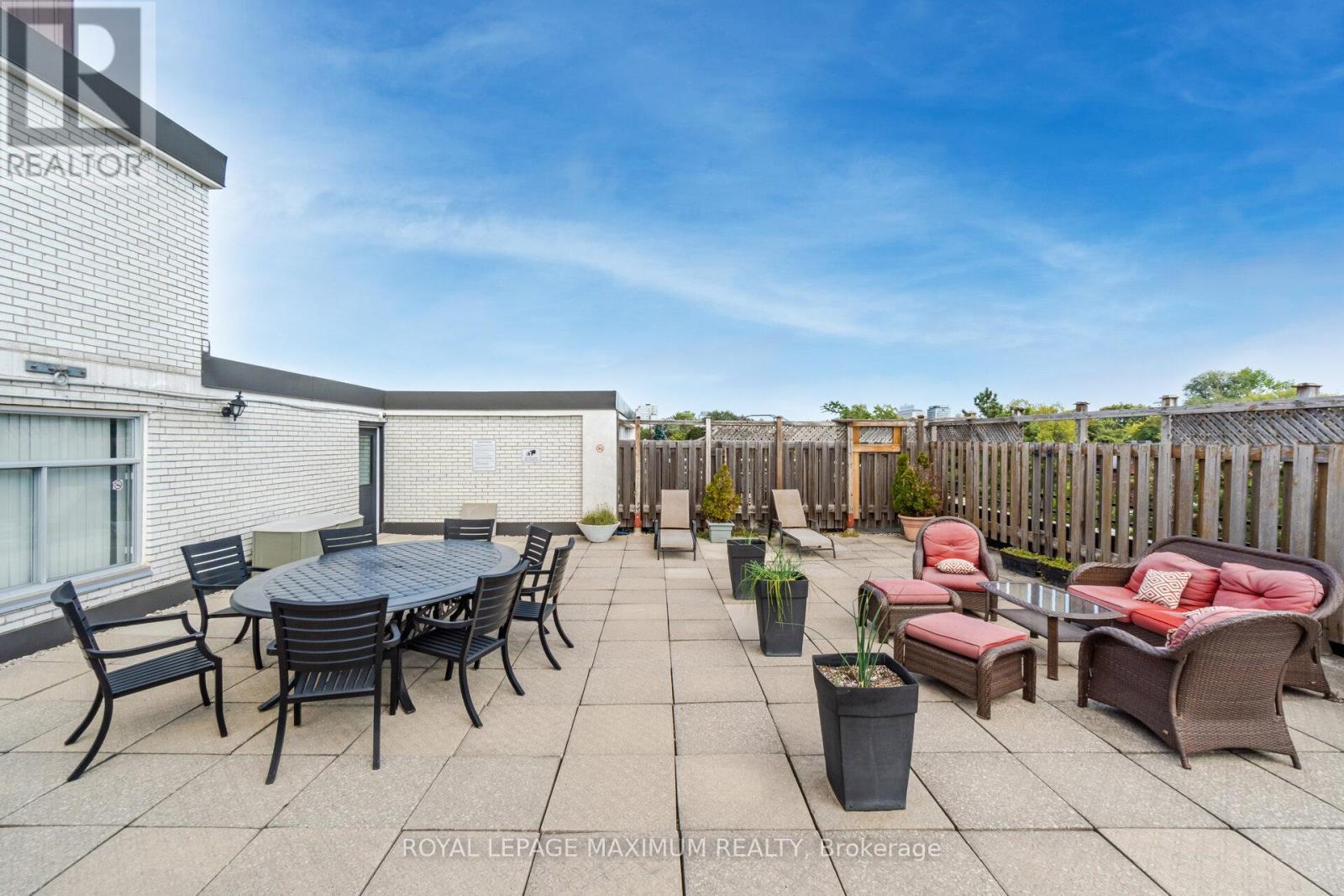 












407 - 335 LONSDALE ROAD

,
Toronto,




Ontario
M5P1R4

