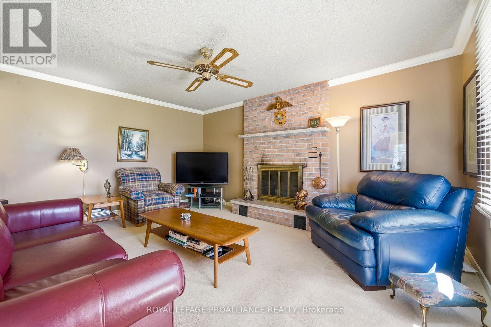 












125 TRACEY PARK DRIVE

,
Belleville (Belleville Ward),




Ontario
K8P5C7

