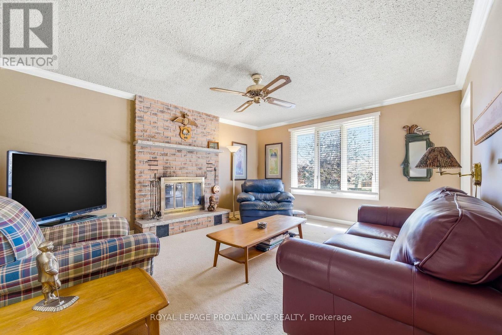 












125 TRACEY PARK DRIVE

,
Belleville (Belleville Ward),




Ontario
K8P5C7

