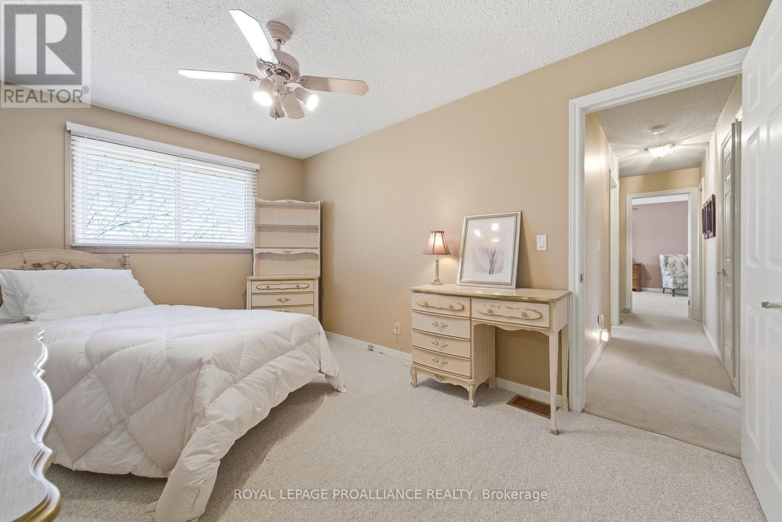 












125 TRACEY PARK DRIVE

,
Belleville (Belleville Ward),




Ontario
K8P5C7

