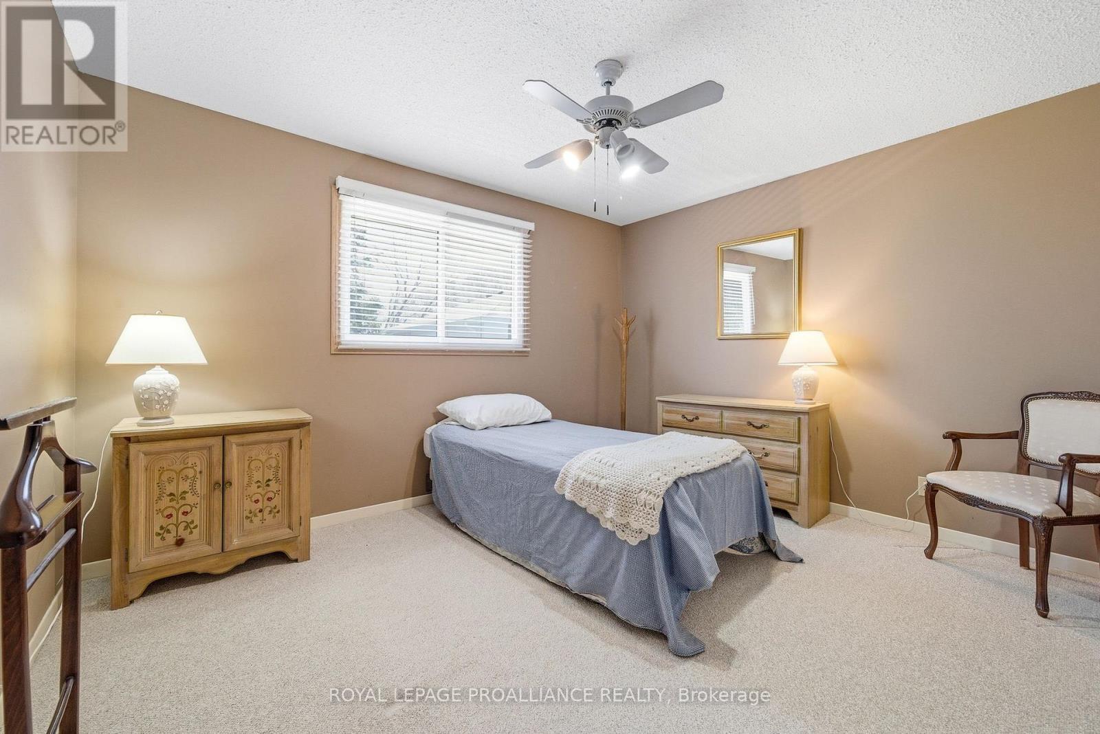 












125 TRACEY PARK DRIVE

,
Belleville (Belleville Ward),




Ontario
K8P5C7


